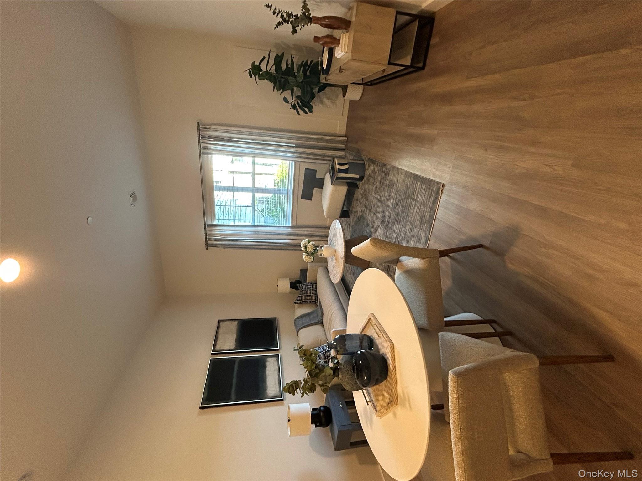 4180 Sunrise Highway # 136, Oakdale, NY 11716