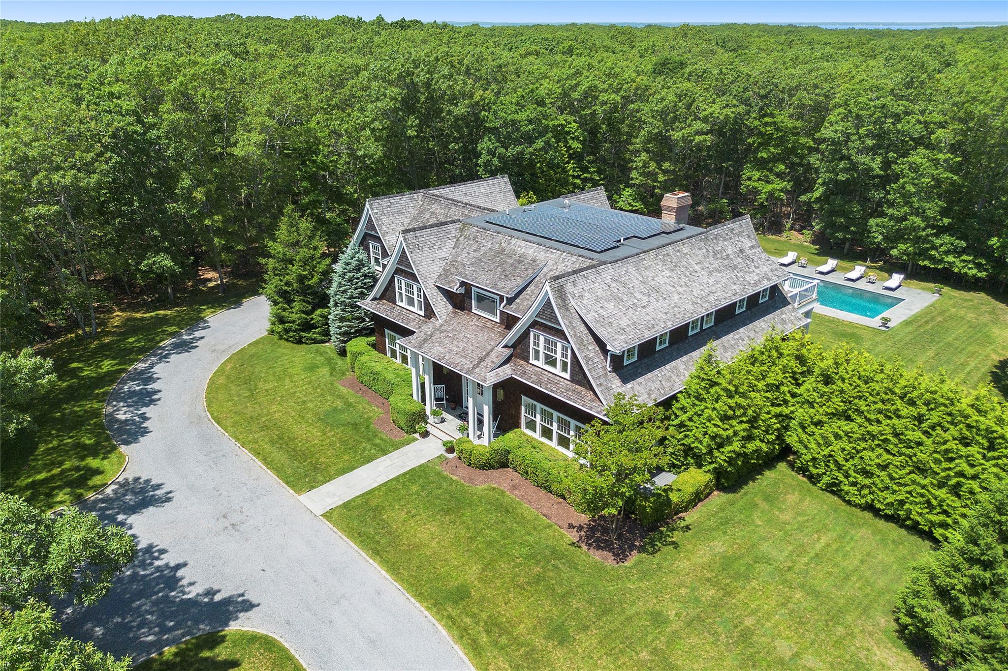 471 Middle Line Highway, Sag Harbor, NY 11963