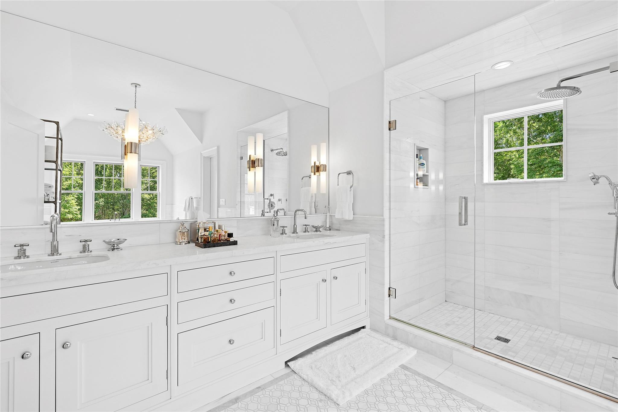 471 Middle Line Highway, Sag Harbor, NY 11963