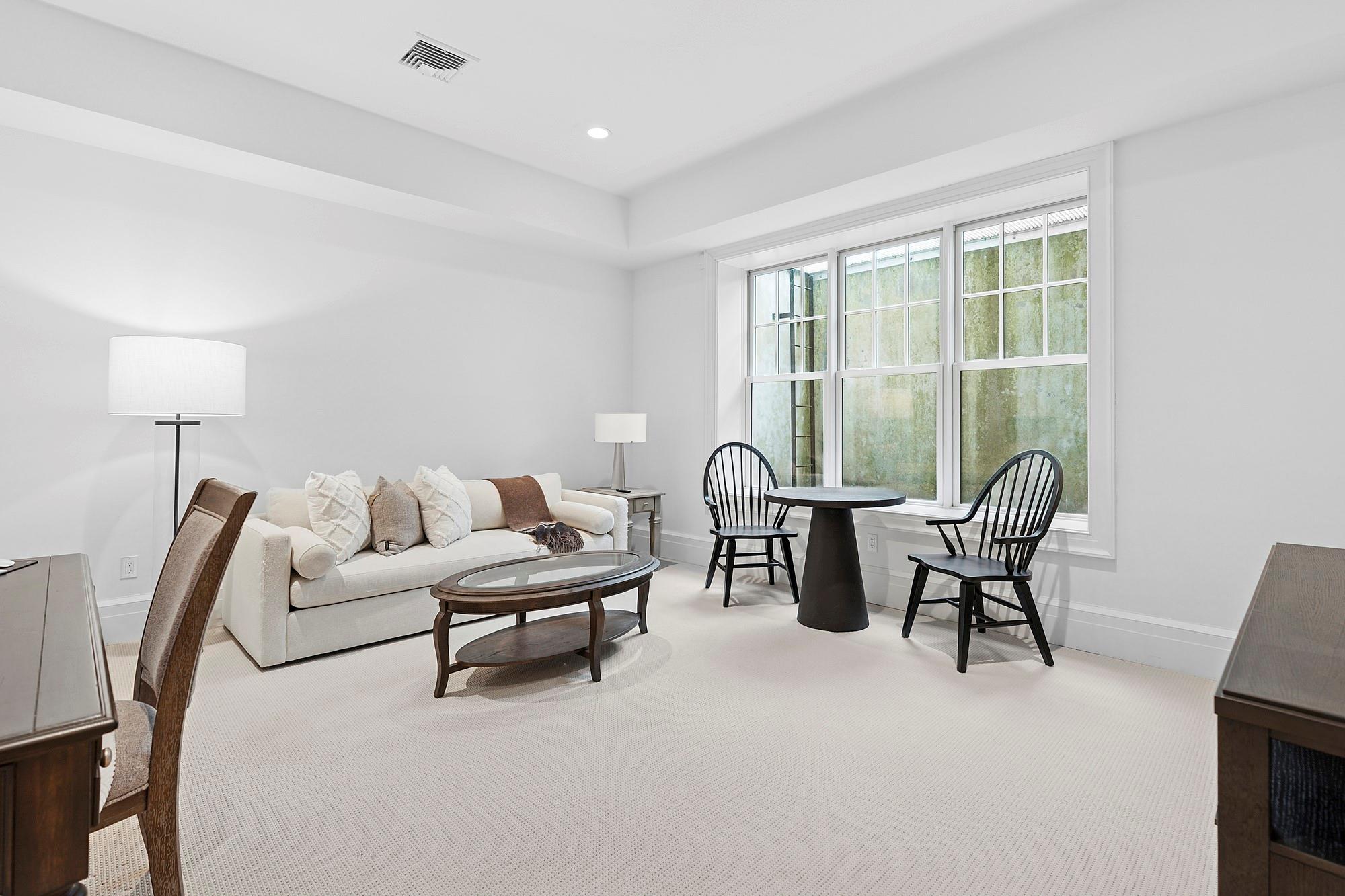 471 Middle Line Highway, Sag Harbor, NY 11963