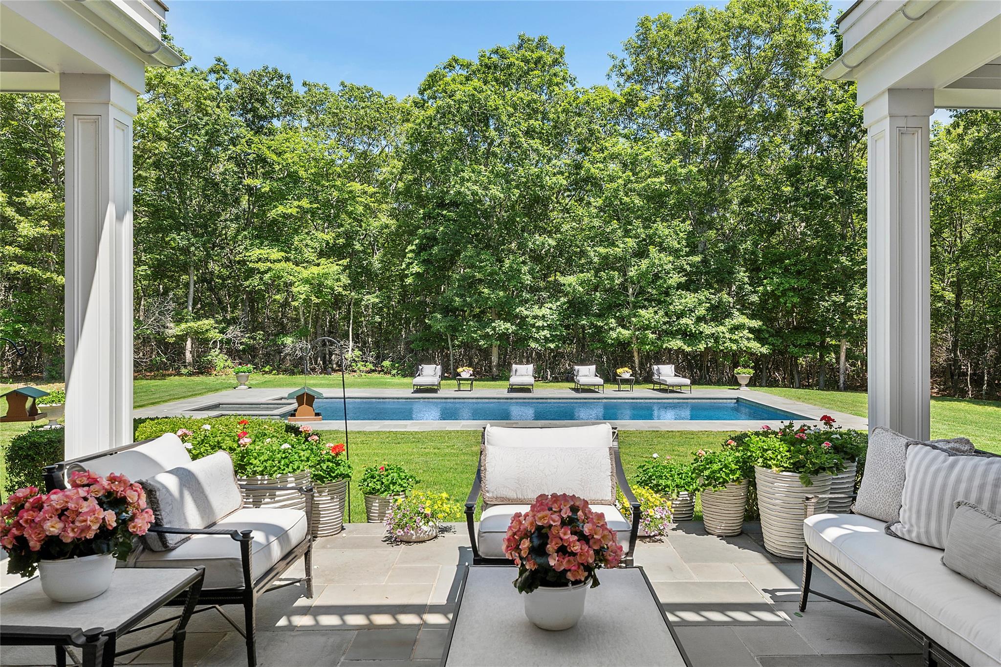 471 Middle Line Highway, Sag Harbor, NY 11963