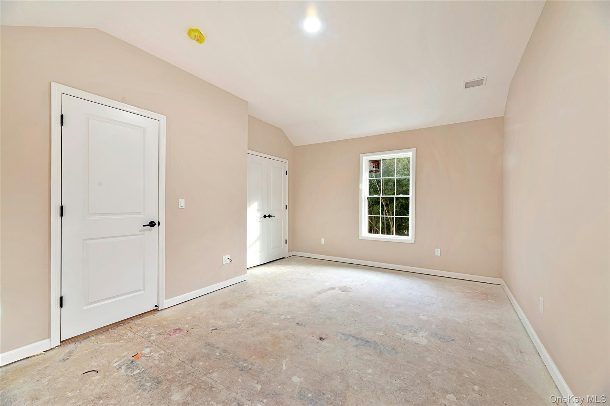 305 COMMACK Road, Shirley, NY 11967