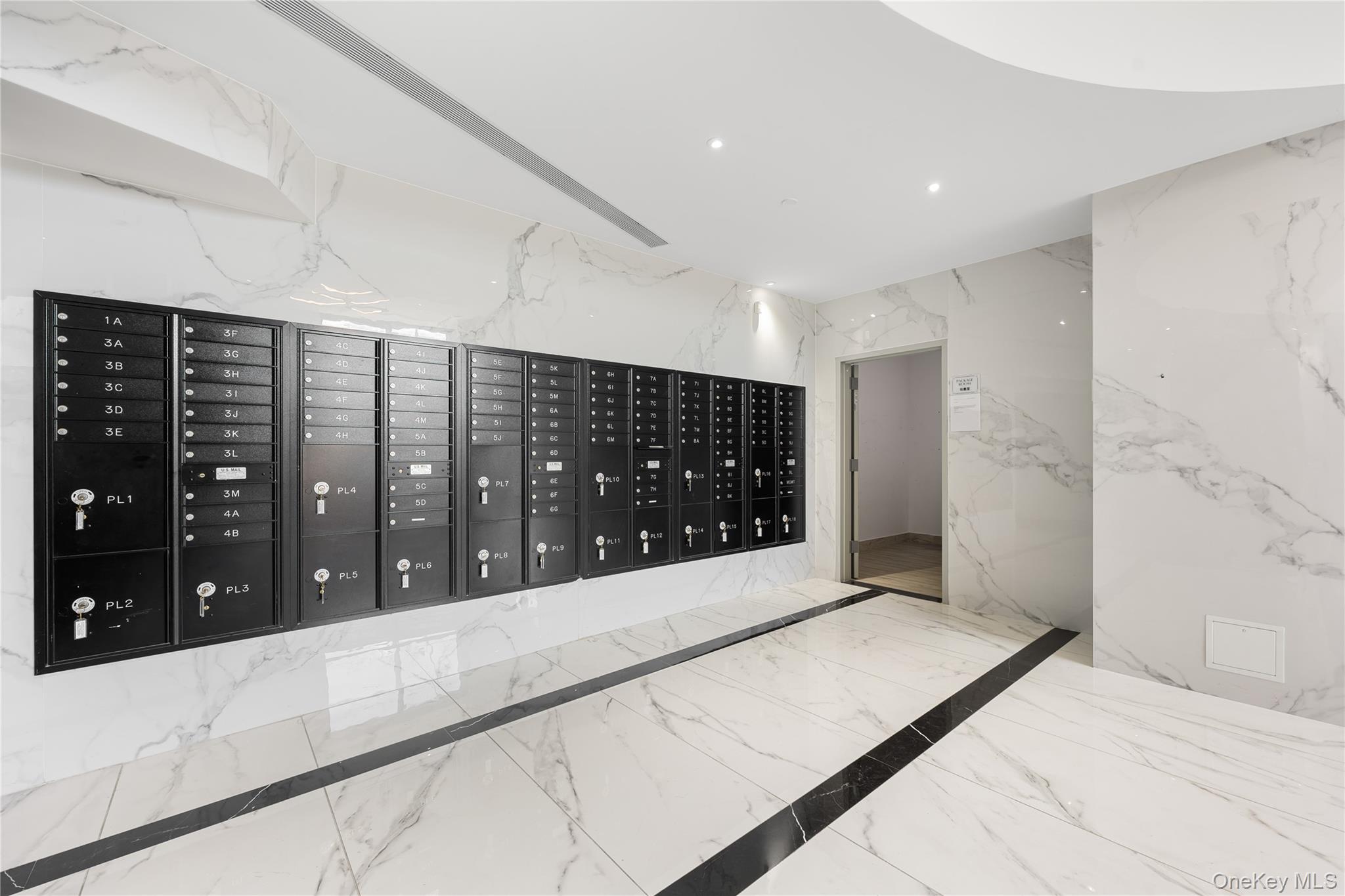 70-65 Queens Boulevard # 3M, Woodside, NY 11377