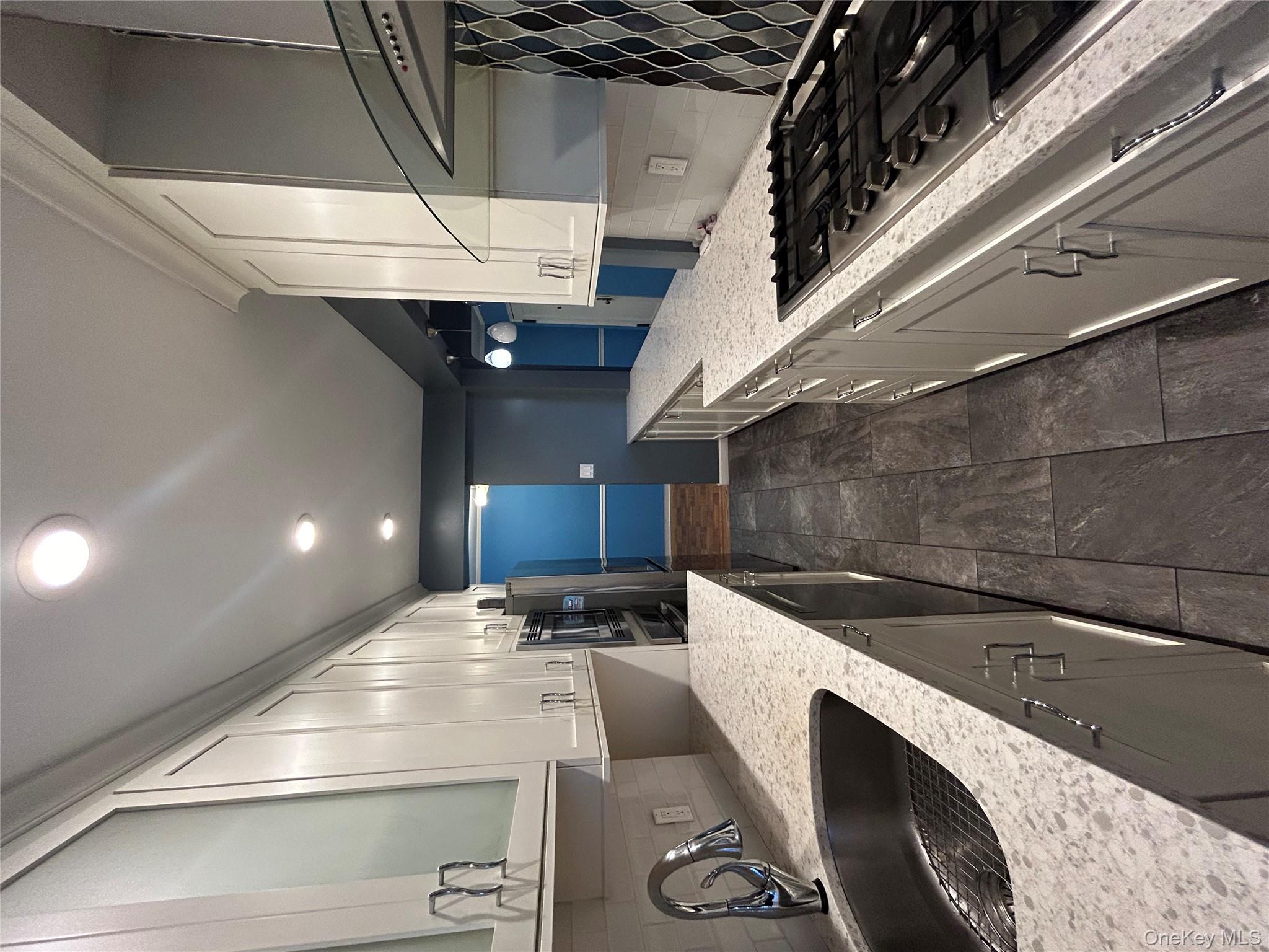 470 N Broadway # B27, Yonkers, NY 10701