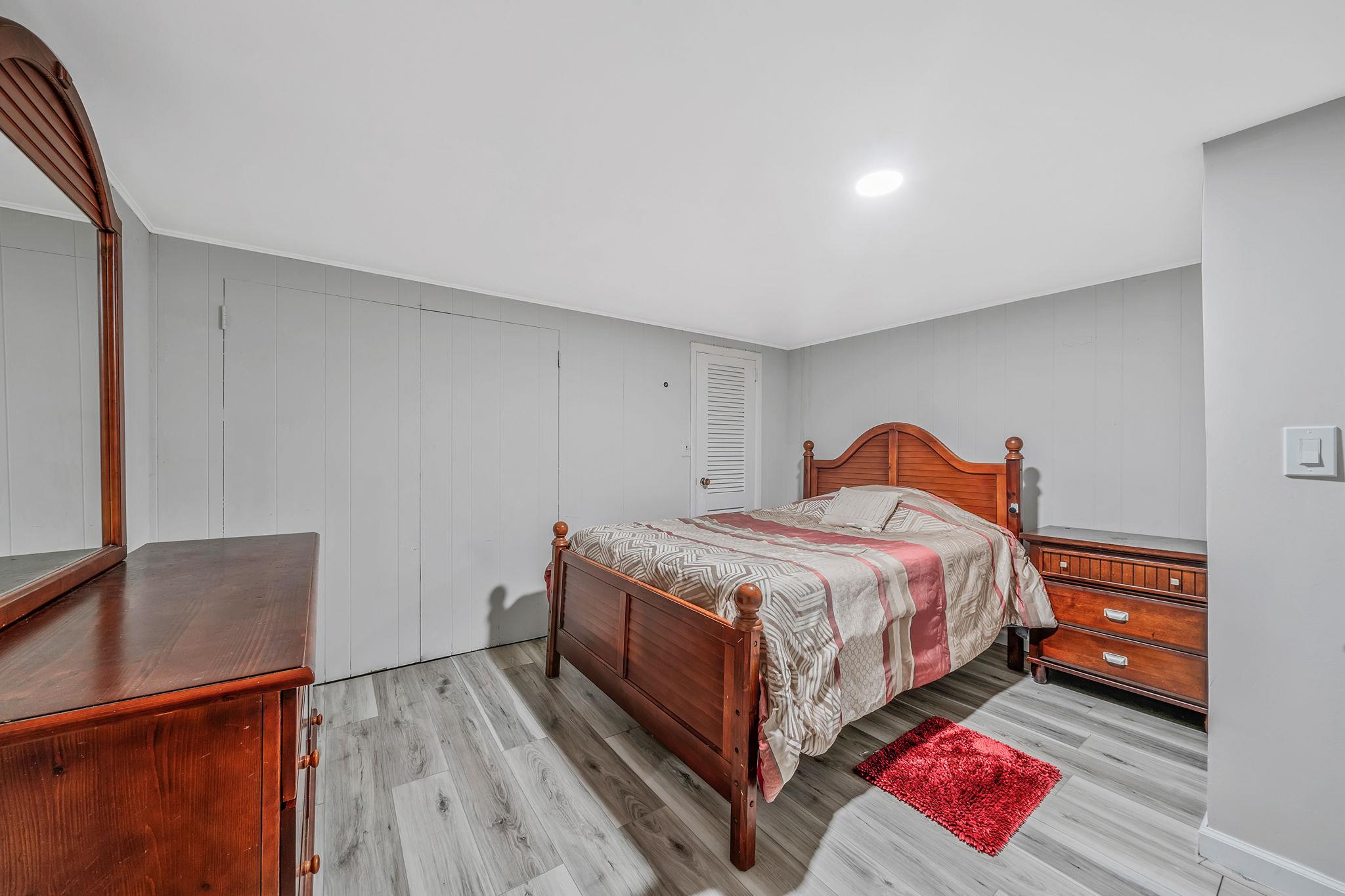 8 Landsberger Street, Yaphank, NY 11980