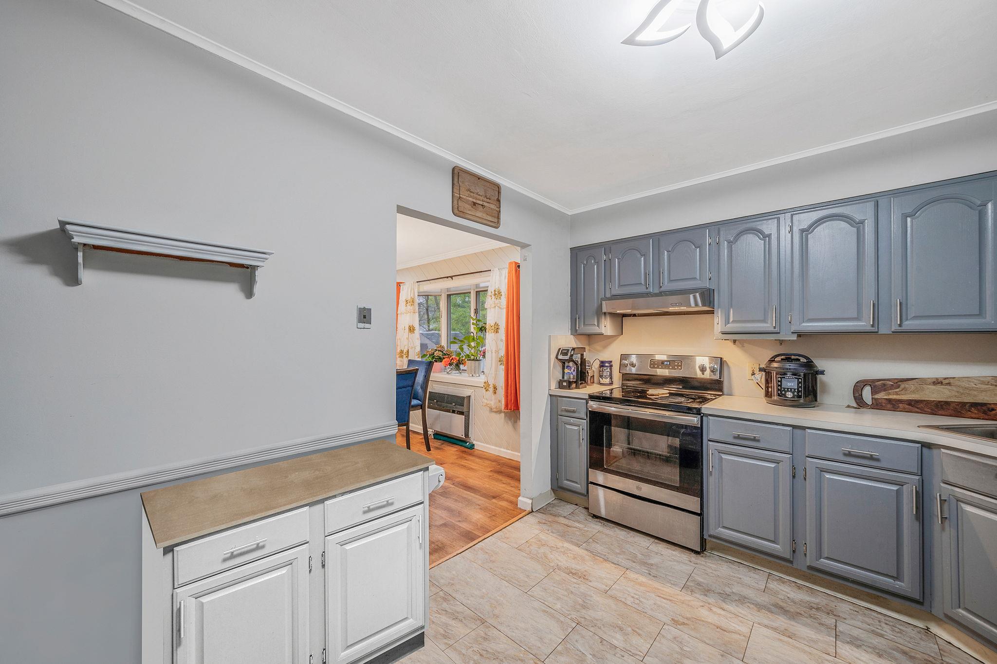 8 Landsberger Street, Yaphank, NY 11980