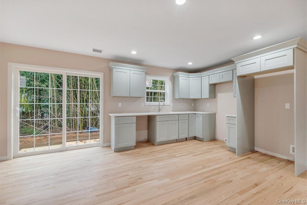 514 NEIGHBORHOOD ROAD, Shirley, NY 11967