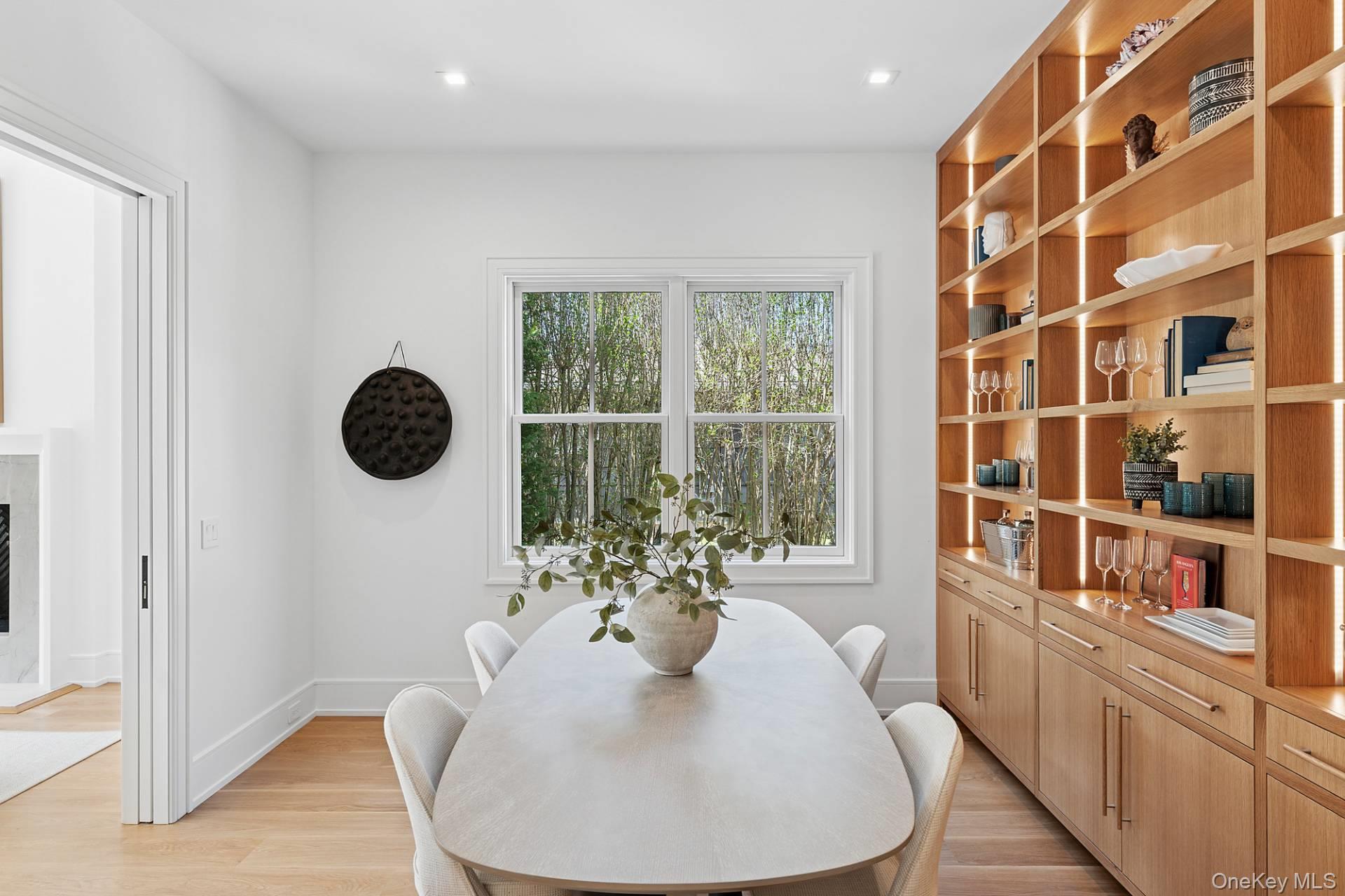 121 David Whites Lane, Southampton, NY 11968