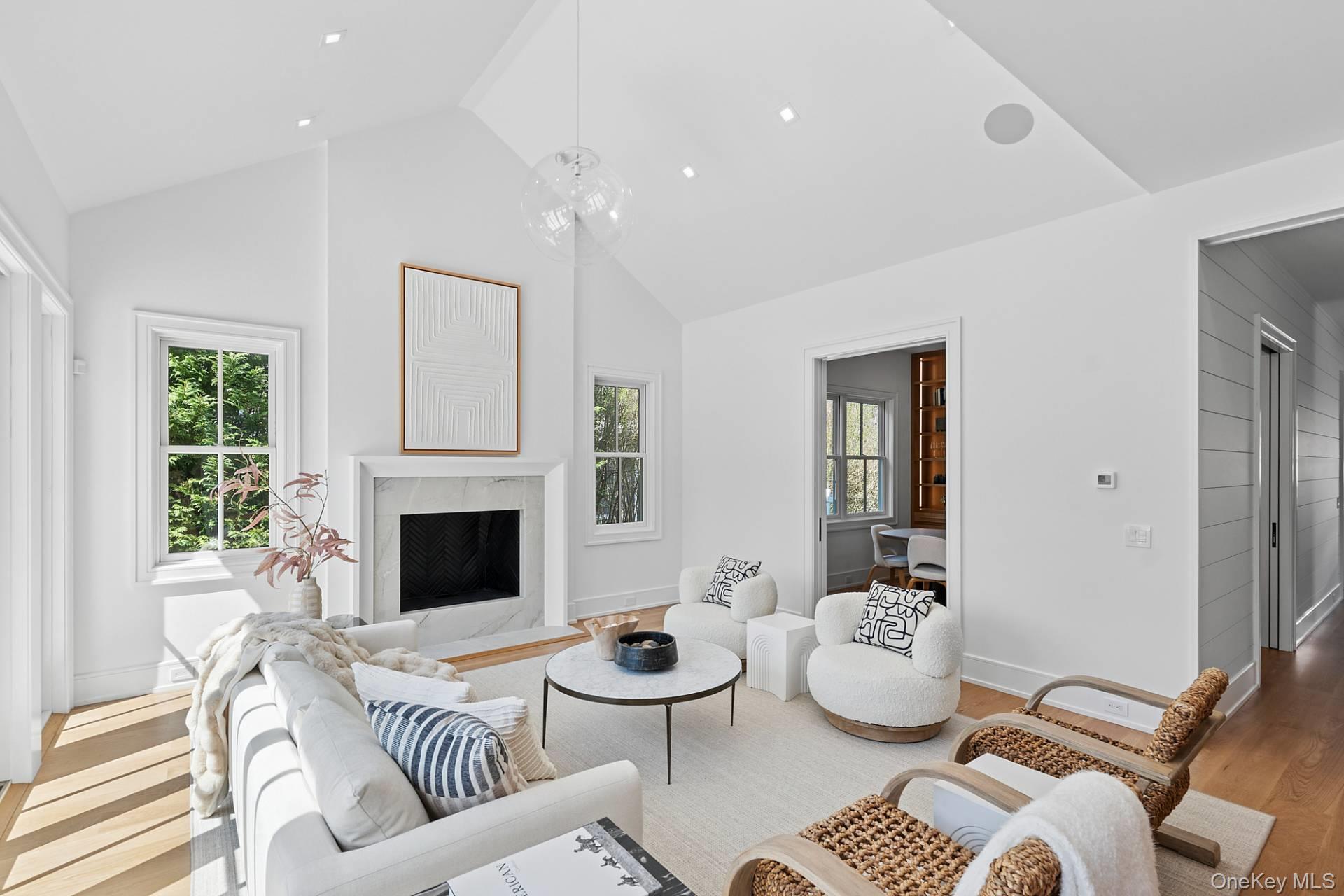 121 David Whites Lane, Southampton, NY 11968