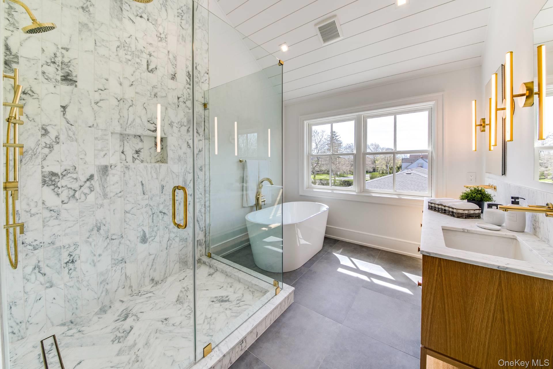 121 David Whites Lane, Southampton, NY 11968