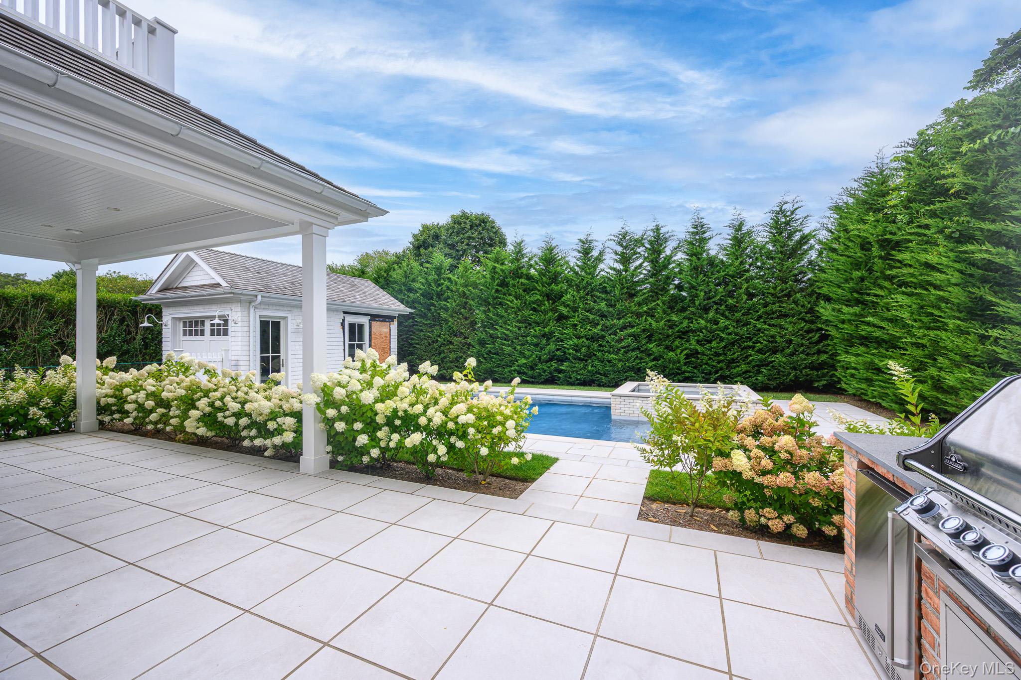 121 David Whites Lane, Southampton, NY 11968