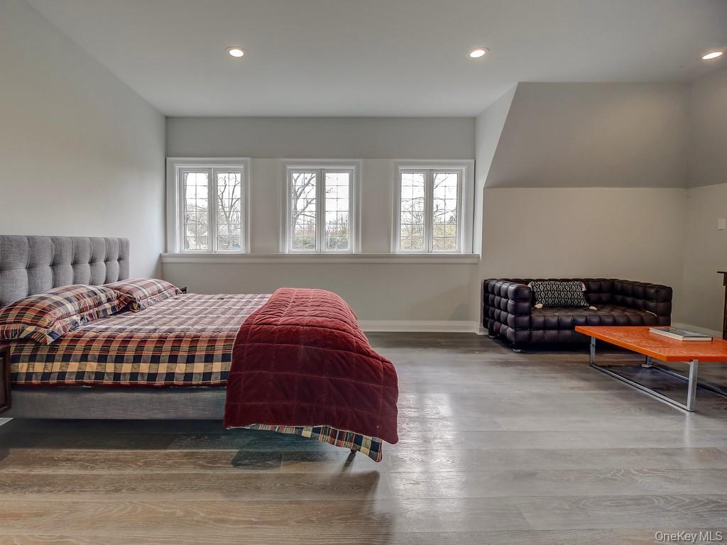 76 Summit Road, Tuxedo Park, NY 10987