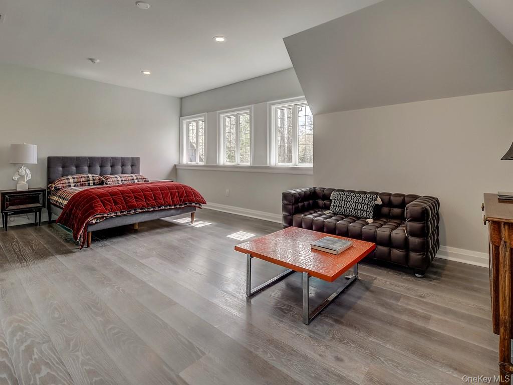 76 Summit Road, Tuxedo Park, NY 10987