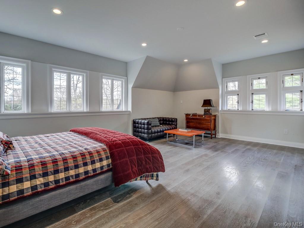 76 Summit Road, Tuxedo Park, NY 10987