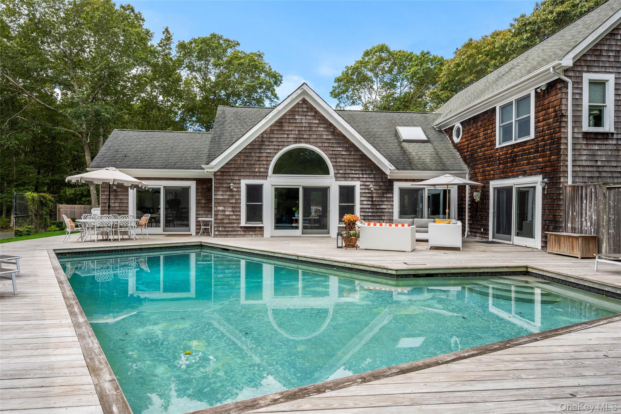 38 Pheasant Run, Quogue, NY 11959