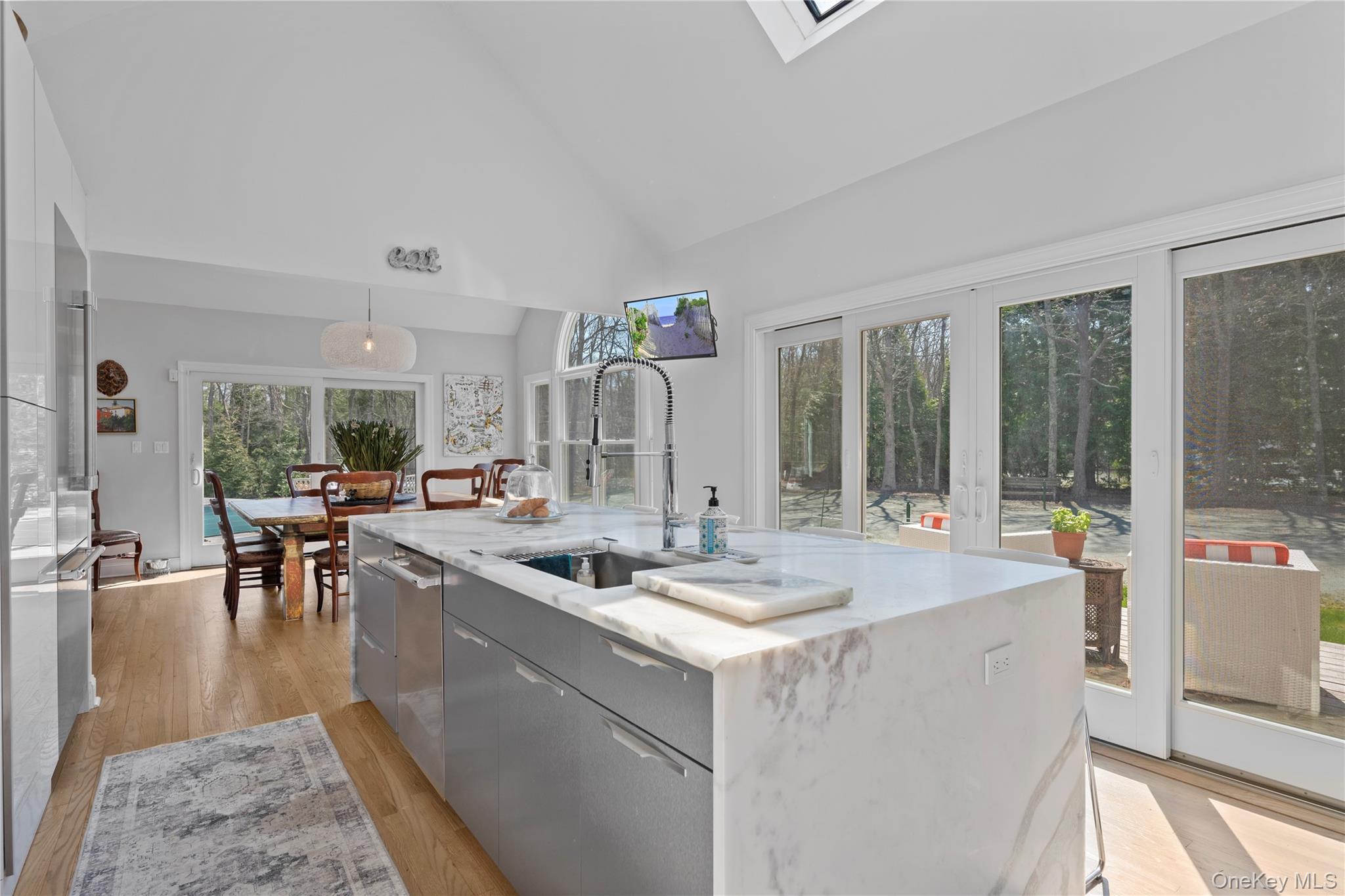 38 Pheasant Run, Quogue, NY 11959