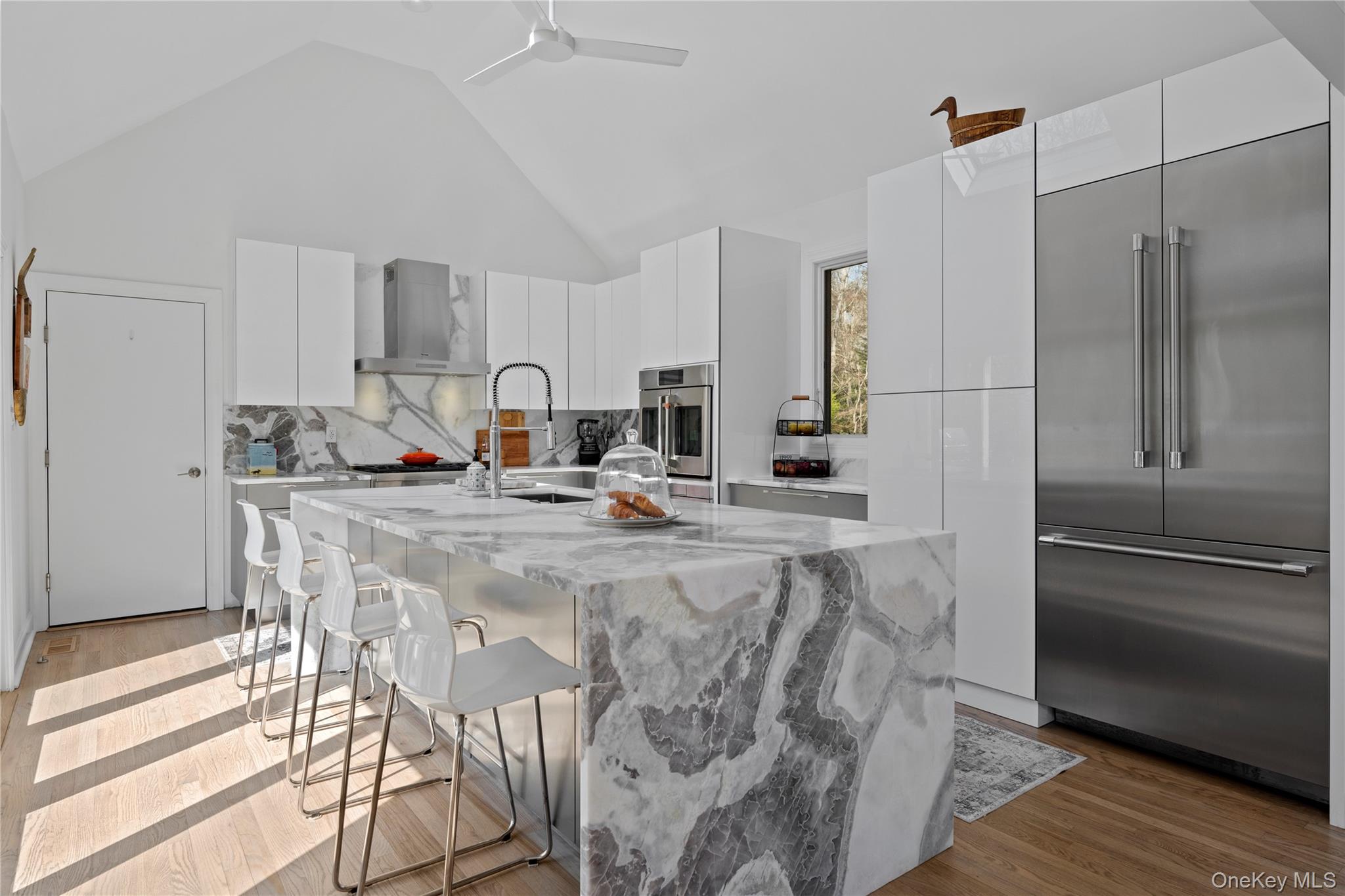 38 Pheasant Run, Quogue, NY 11959