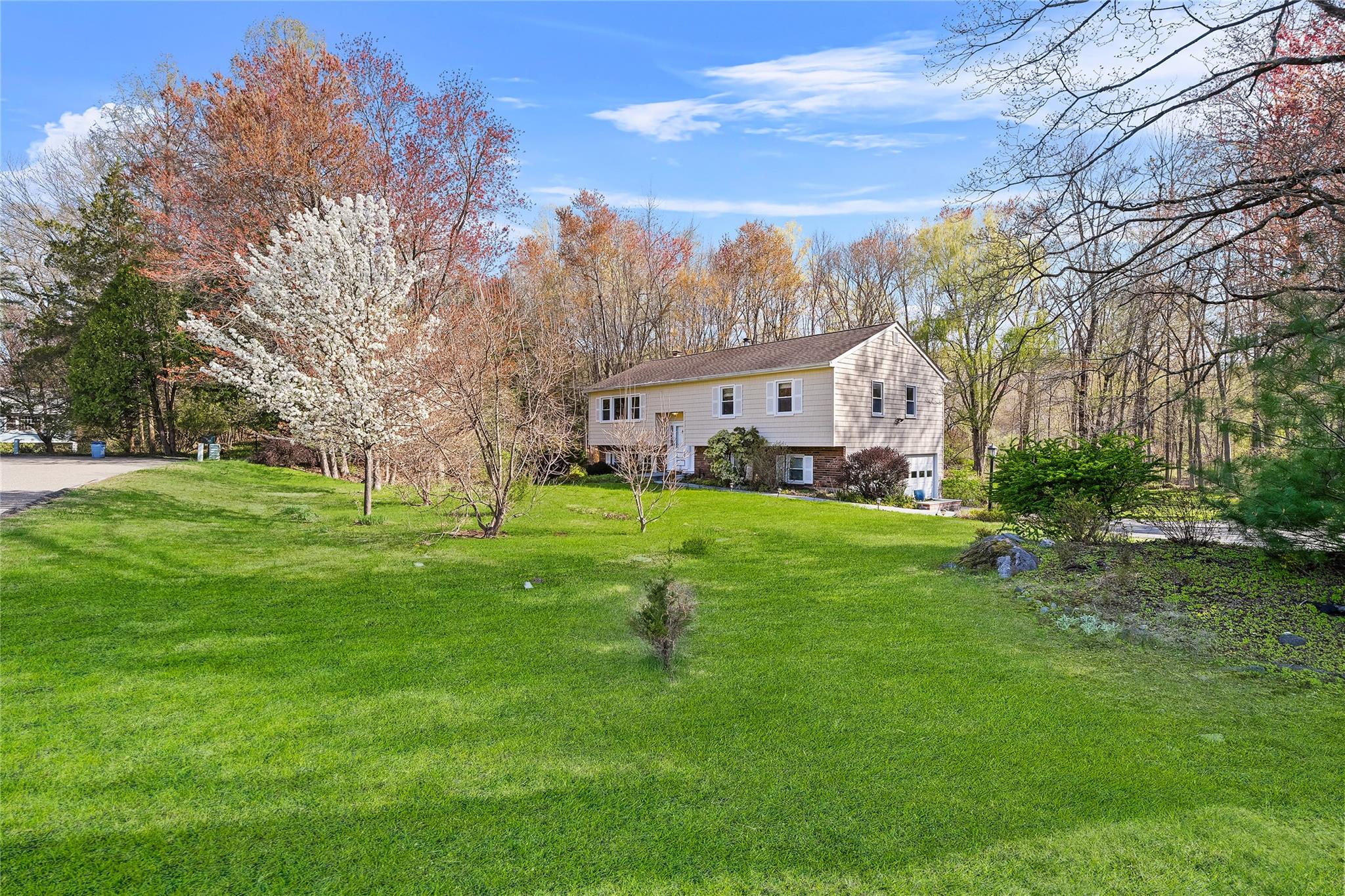 15 John Alexander Drive, Cortlandt Manor, NY 10567