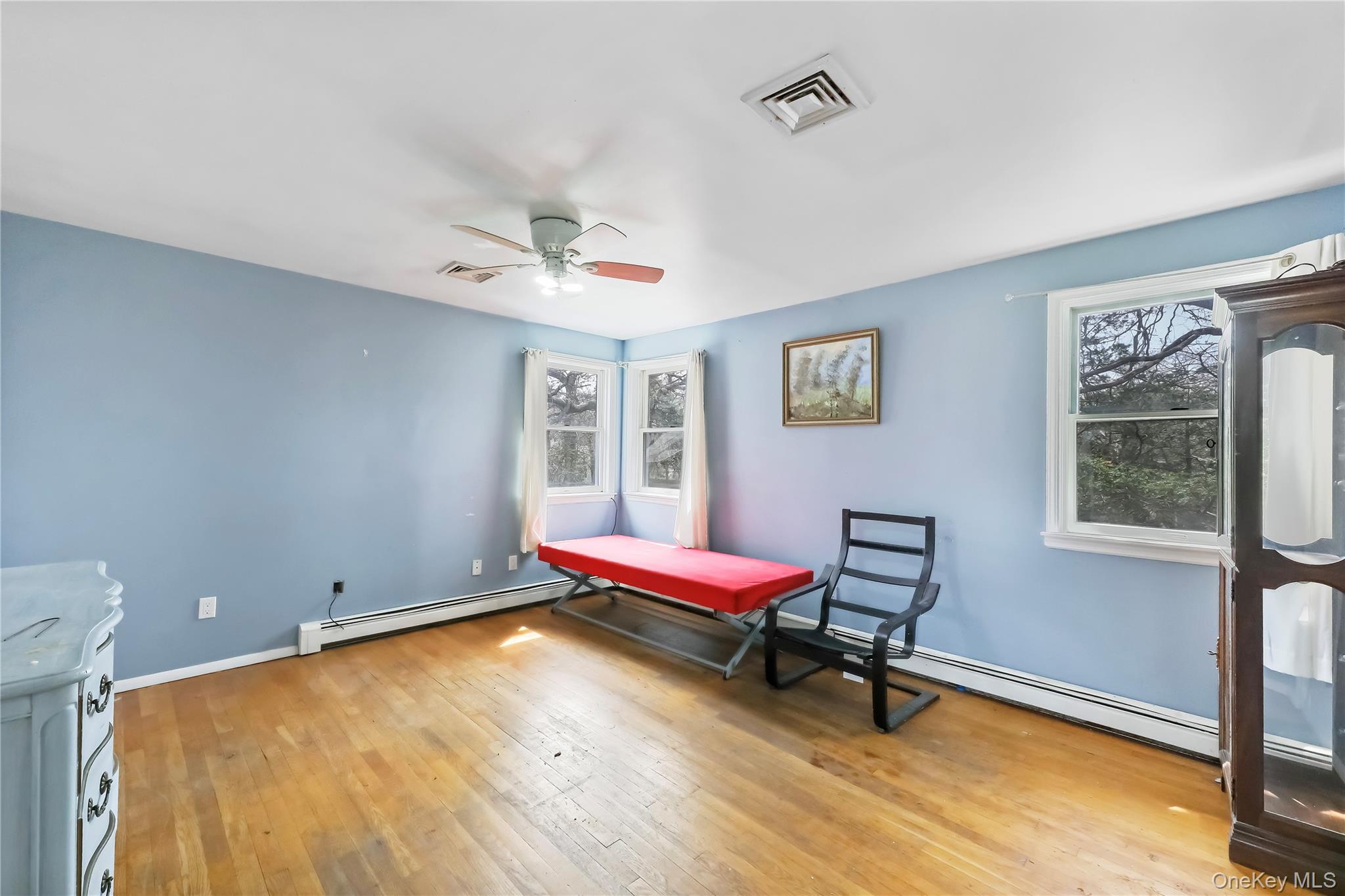 60 School Street, Hampton Bays, NY 11946