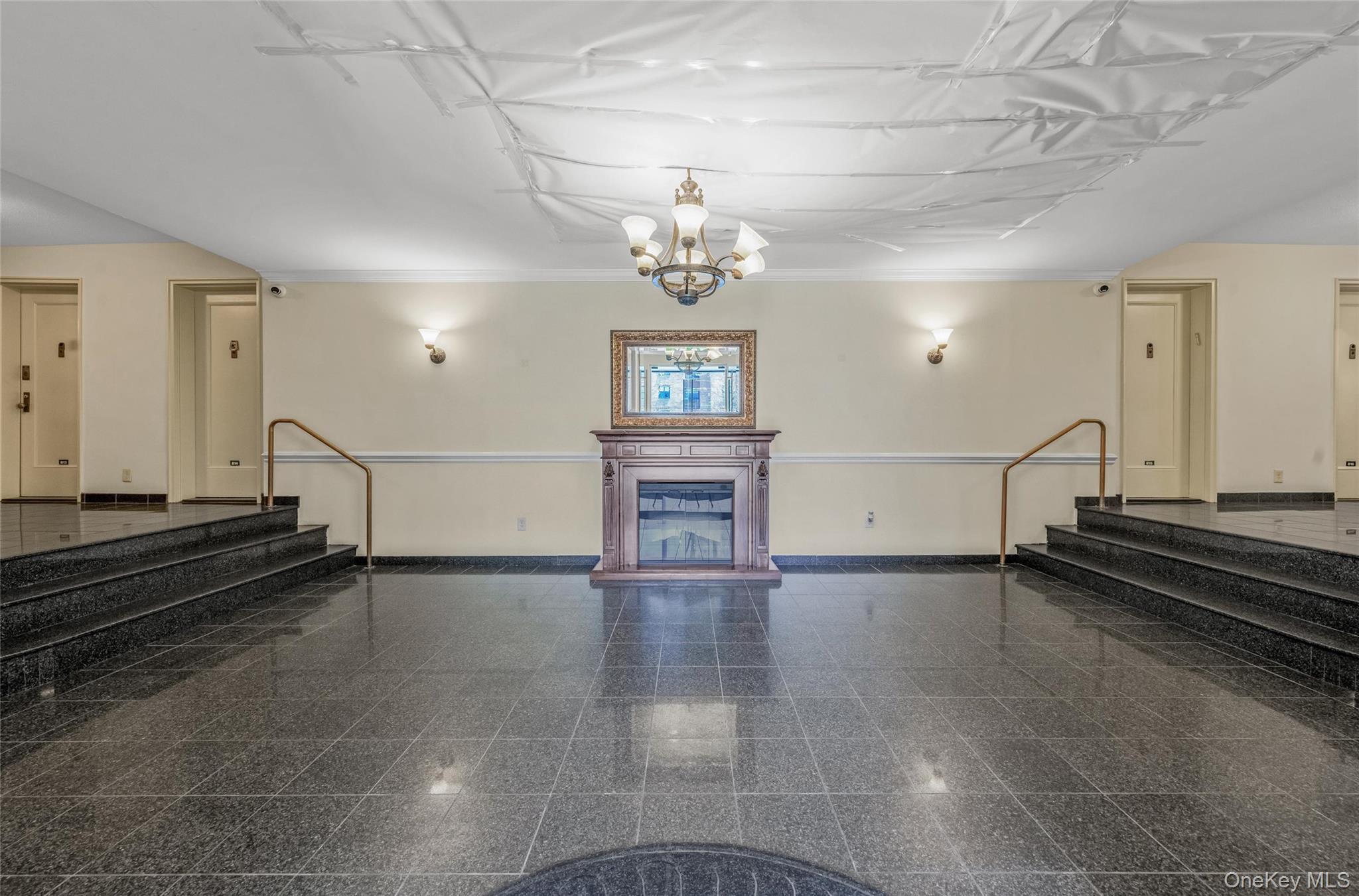 15 Canterbury Road # C23, Great Neck, NY 11021