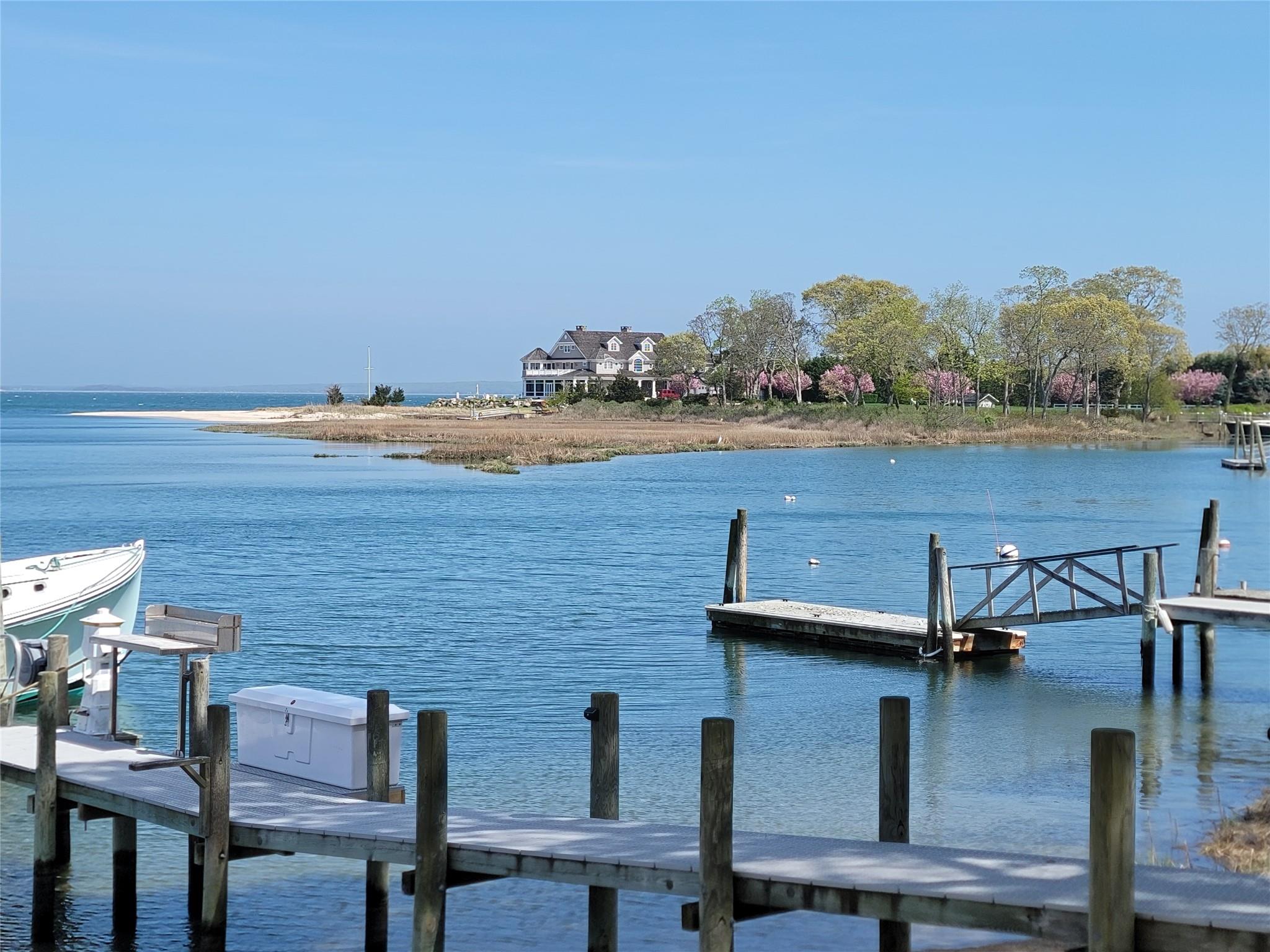 675 Pine Tree Road, Cutchogue, NY 11935