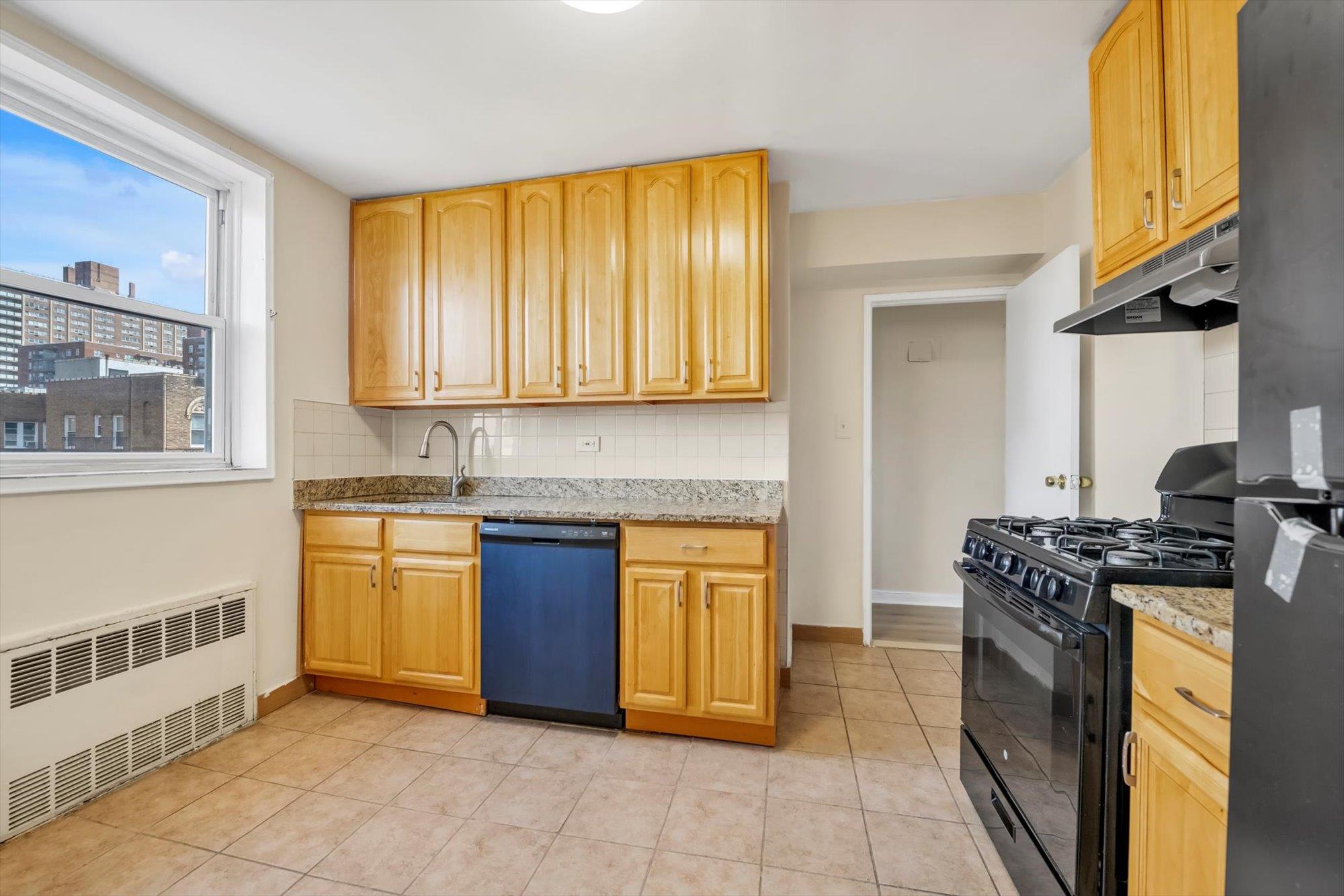 42-65 Kissena Boulevard # 603, Flushing, NY 11355