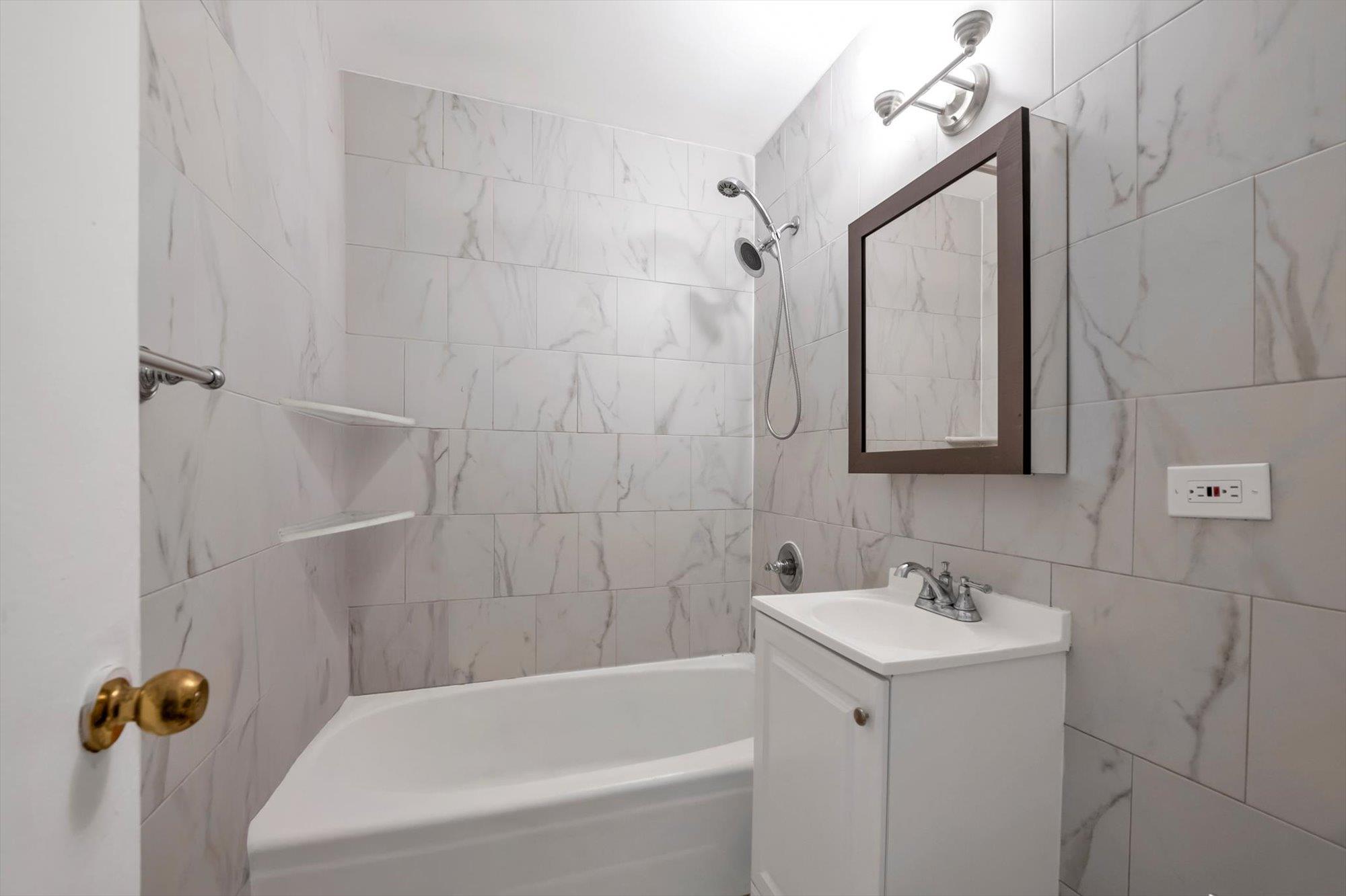42-65 Kissena Boulevard # 603, Flushing, NY 11355