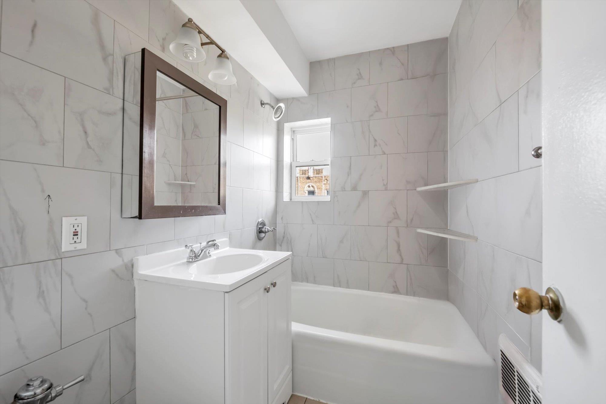 42-65 Kissena Boulevard # 603, Flushing, NY 11355