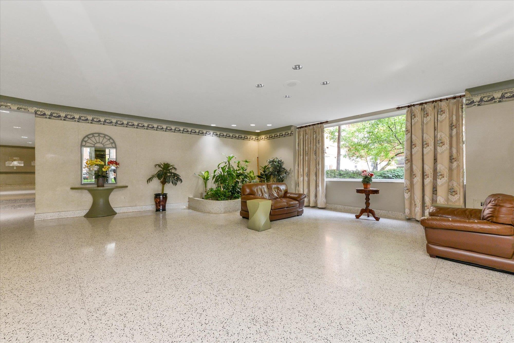 42-65 Kissena Boulevard # 603, Flushing, NY 11355