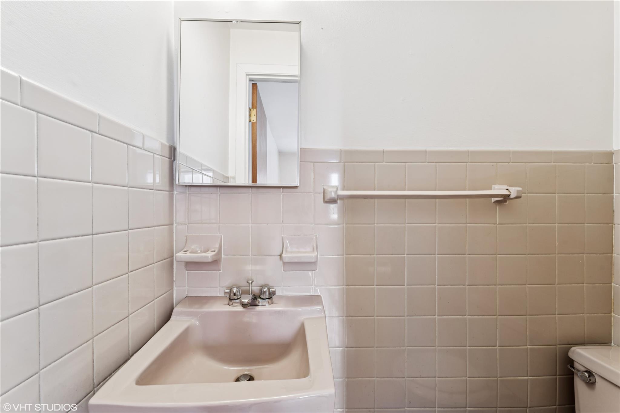 55-38 Seabury Street, Elmhurst, NY 11373