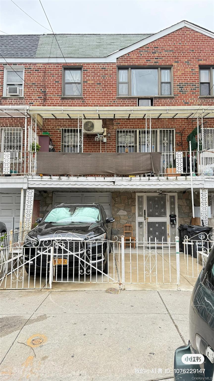 4237 Gleane Street, Elmhurst, NY 11373