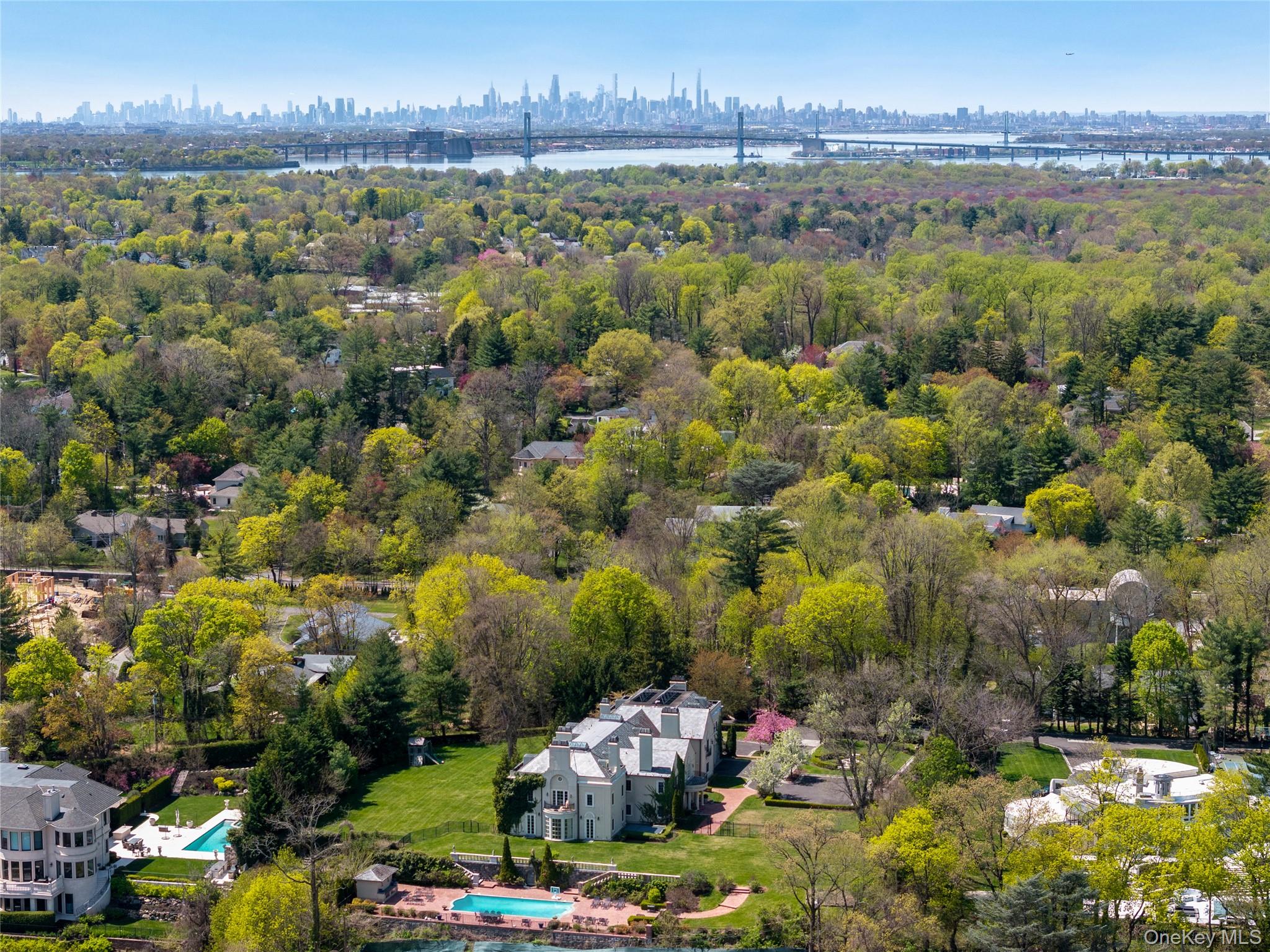 6B Blue Sea Lane, Great Neck, NY 11024