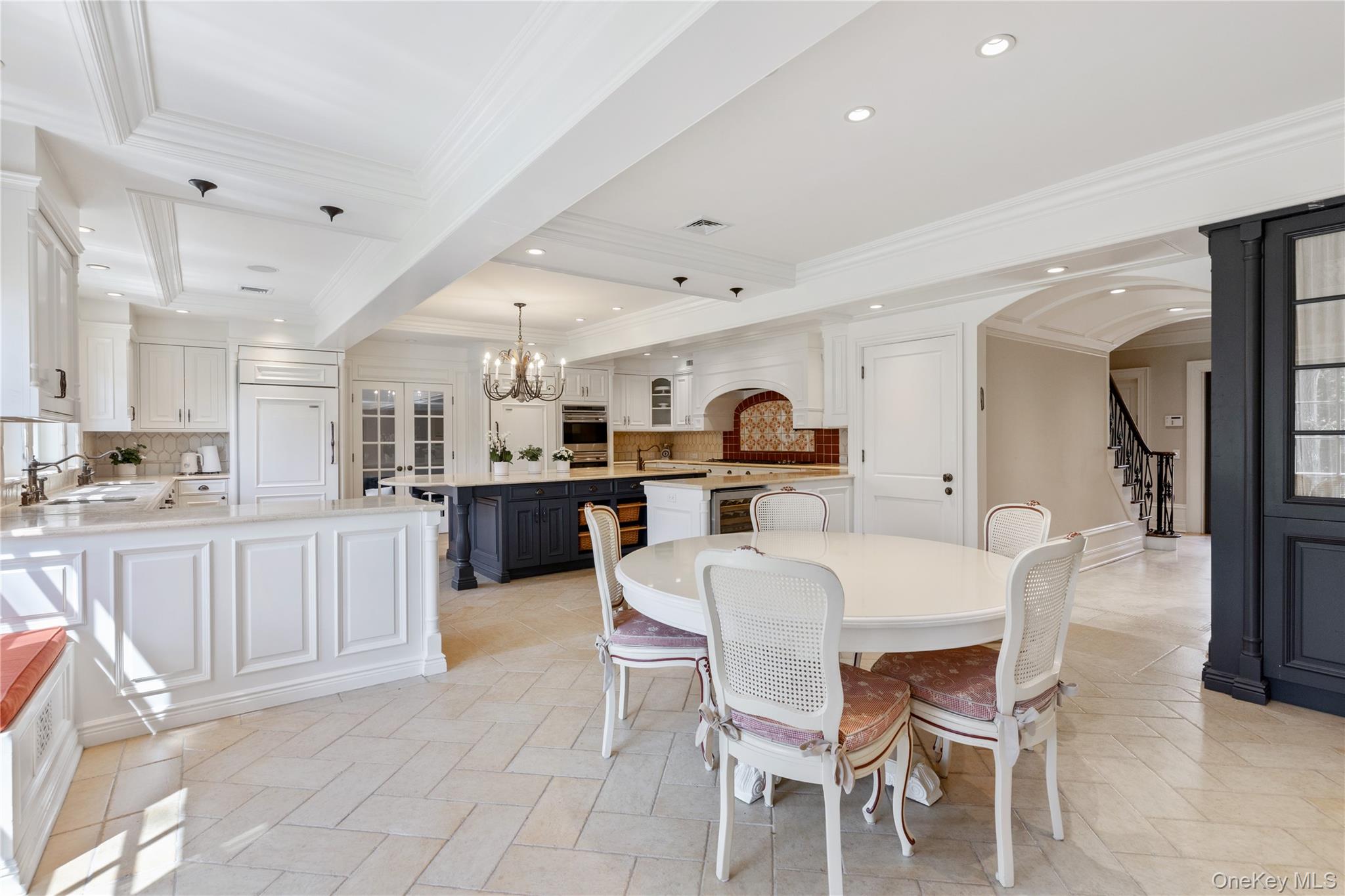 6B Blue Sea Lane, Great Neck, NY 11024