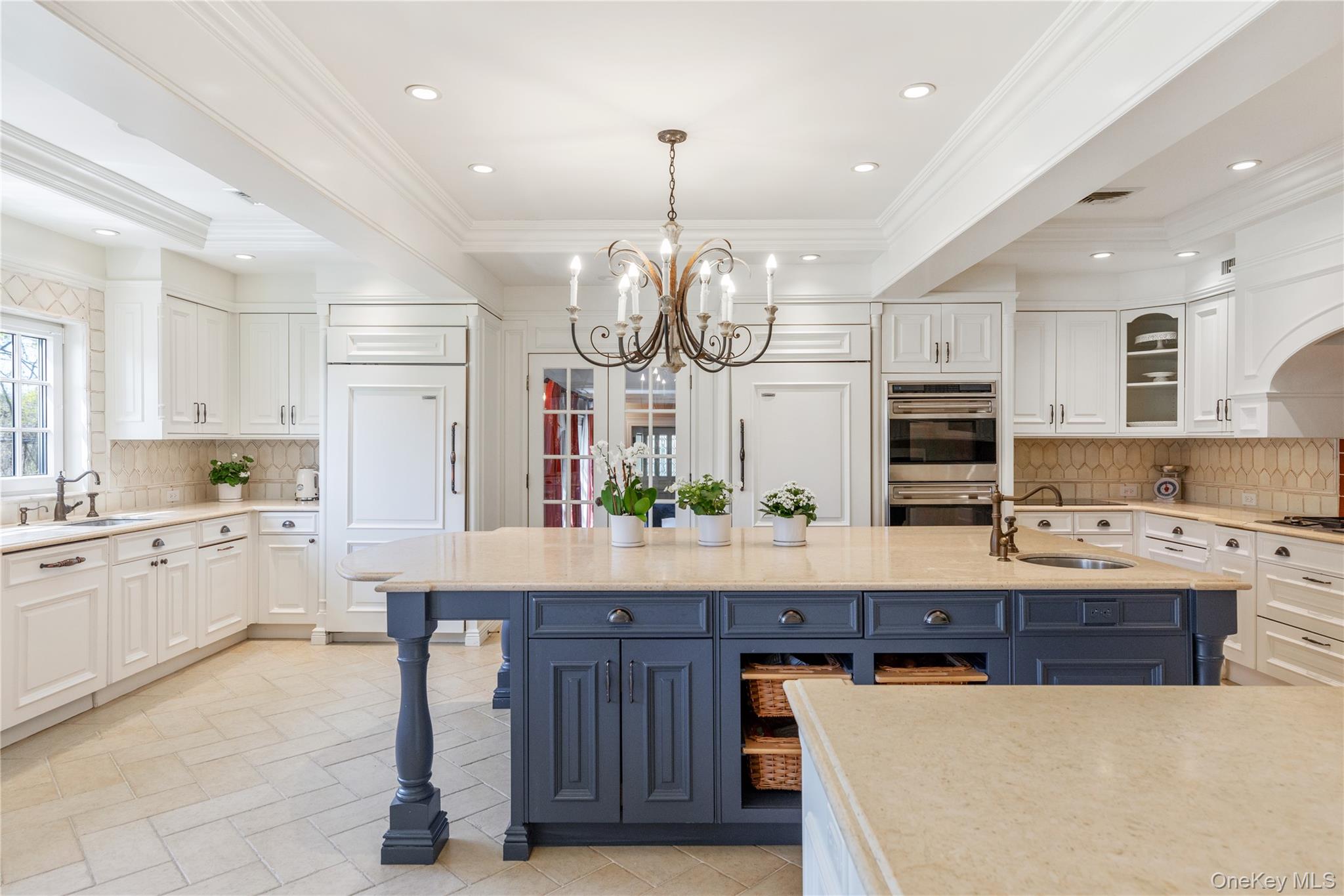 6B Blue Sea Lane, Great Neck, NY 11024