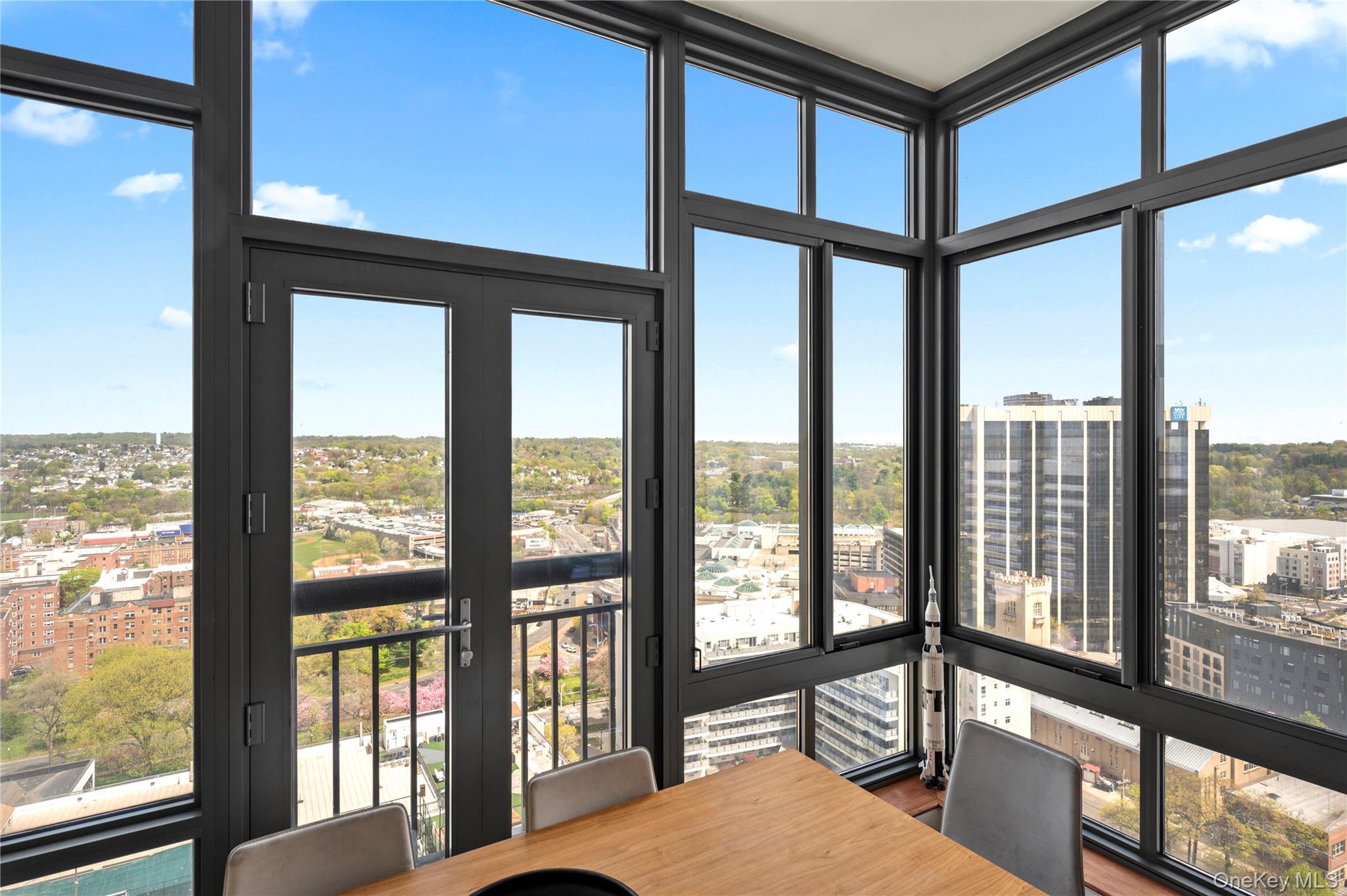 10 City Place # 22G, White Plains, NY 10601