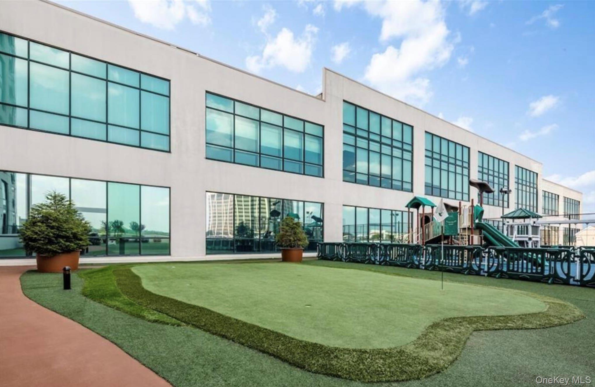 10 City Place # 22G, White Plains, NY 10601