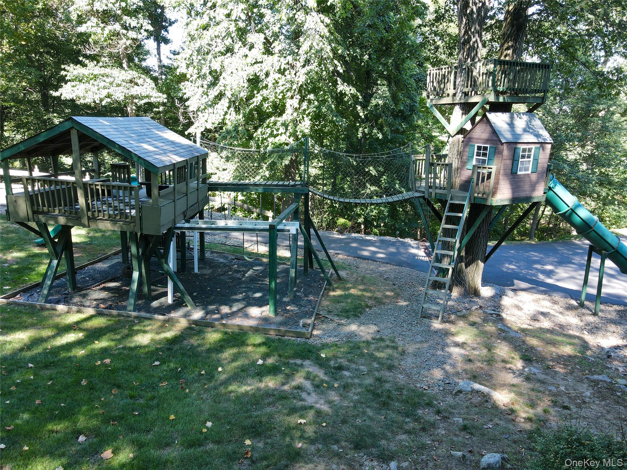 36 Ridgetop Drive, Tomkins Cove, NY 10986