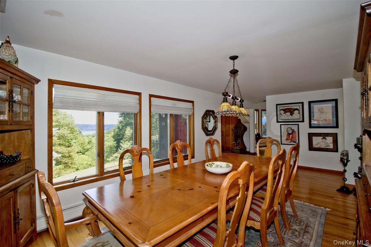 36 Ridgetop Drive, Tomkins Cove, NY 10986