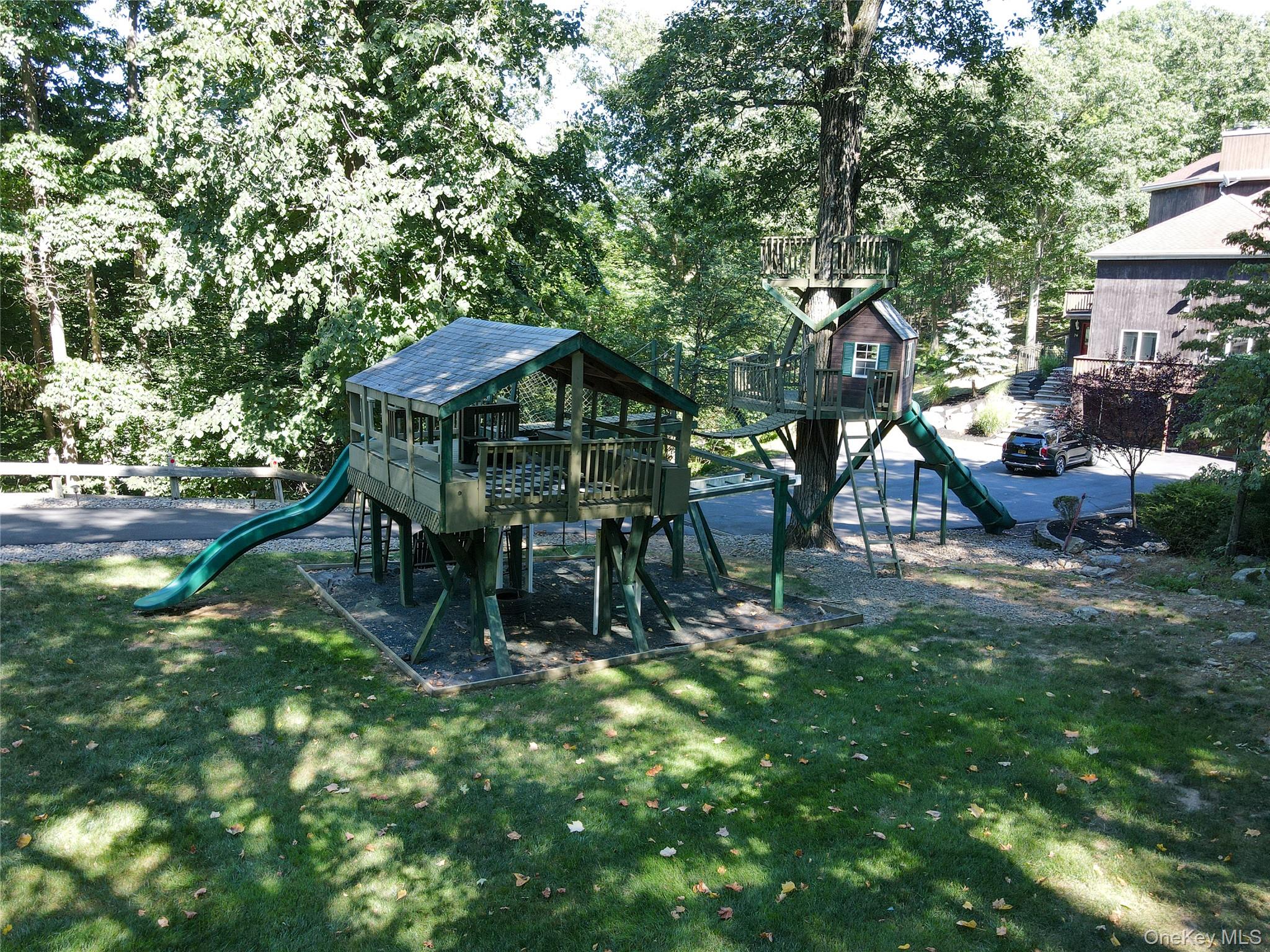 36 Ridgetop Drive, Tomkins Cove, NY 10986