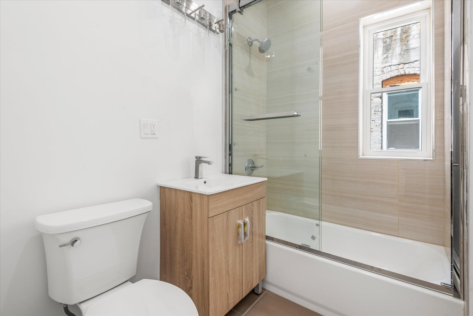 1236 Evergreen Avenue, Bronx, NY 10472