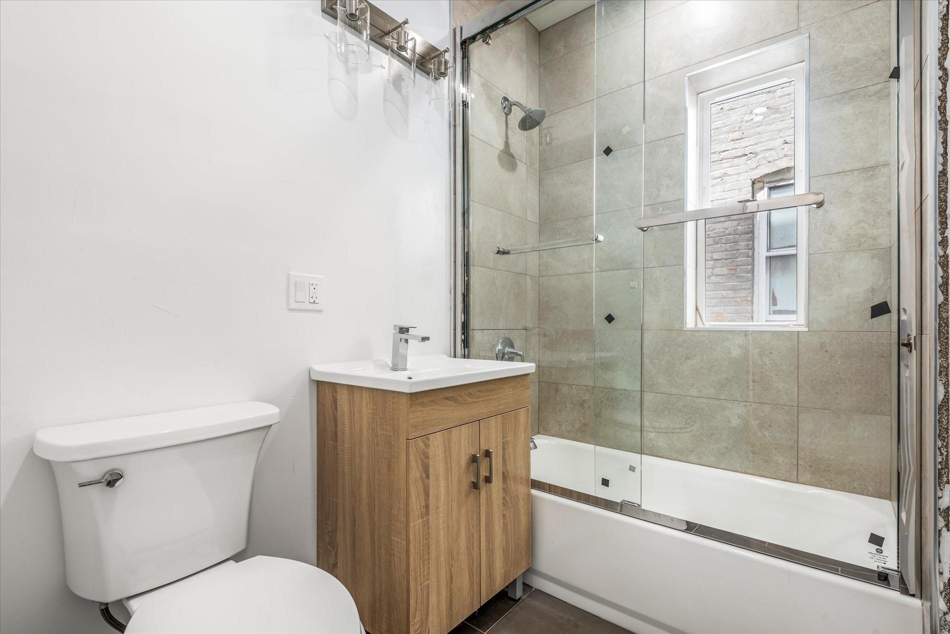 1236 Evergreen Avenue, Bronx, NY 10472