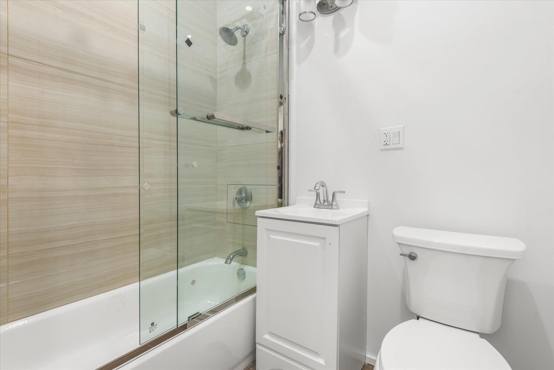 1236 Evergreen Avenue, Bronx, NY 10472