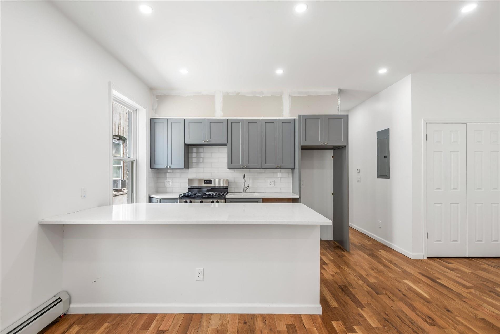 1236 Evergreen Avenue, Bronx, NY 10472