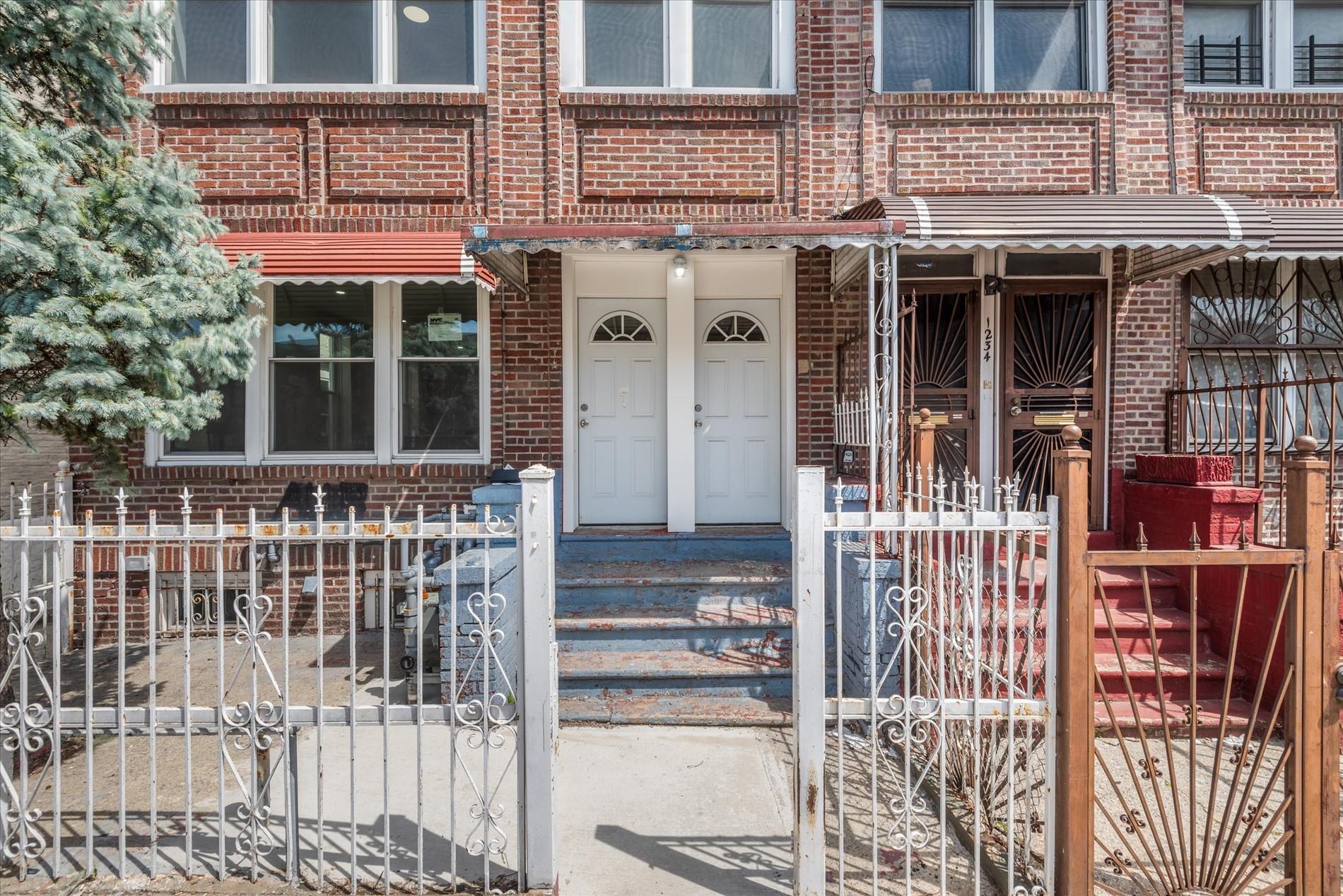 1236 Evergreen Avenue, Bronx, NY 10472