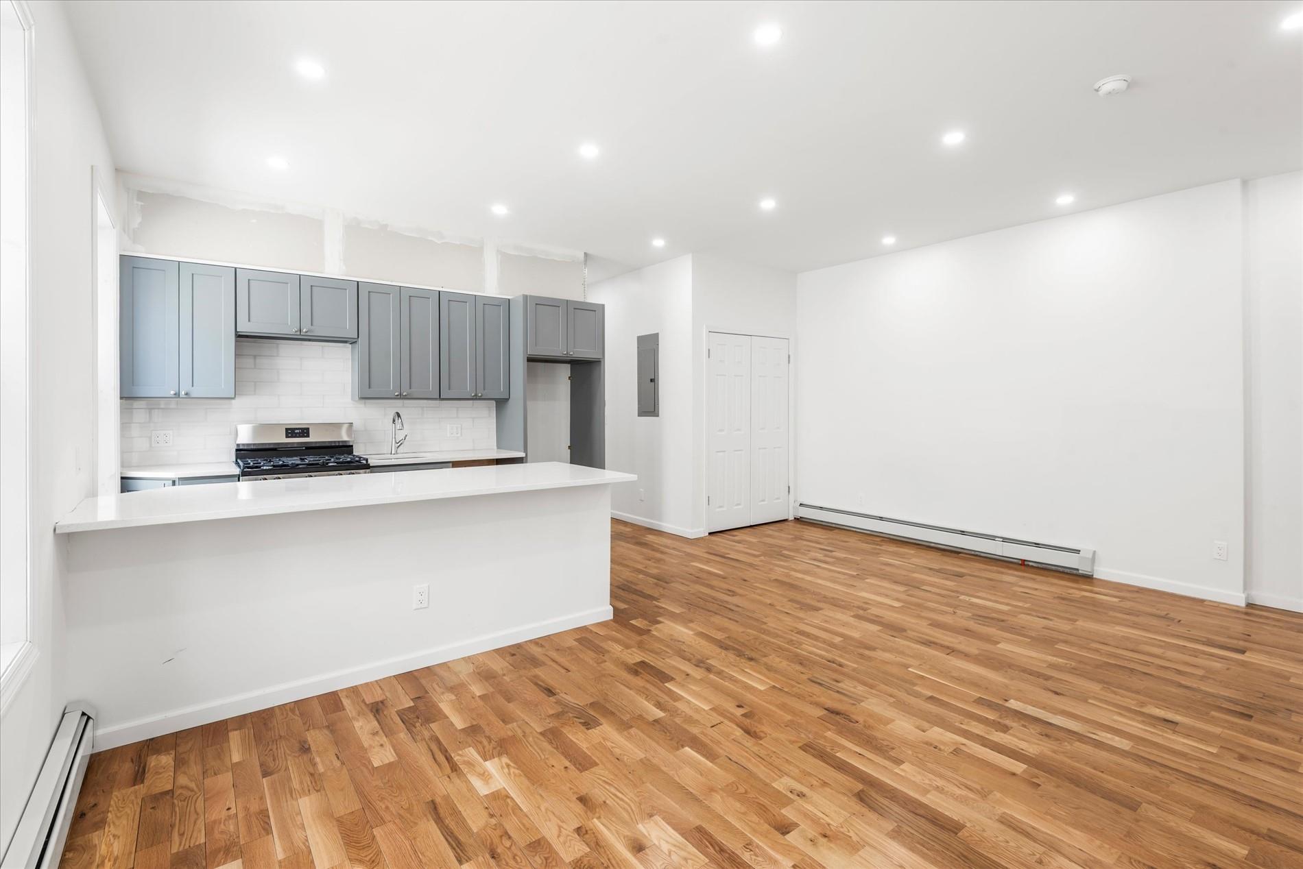 1236 Evergreen Avenue, Bronx, NY 10472