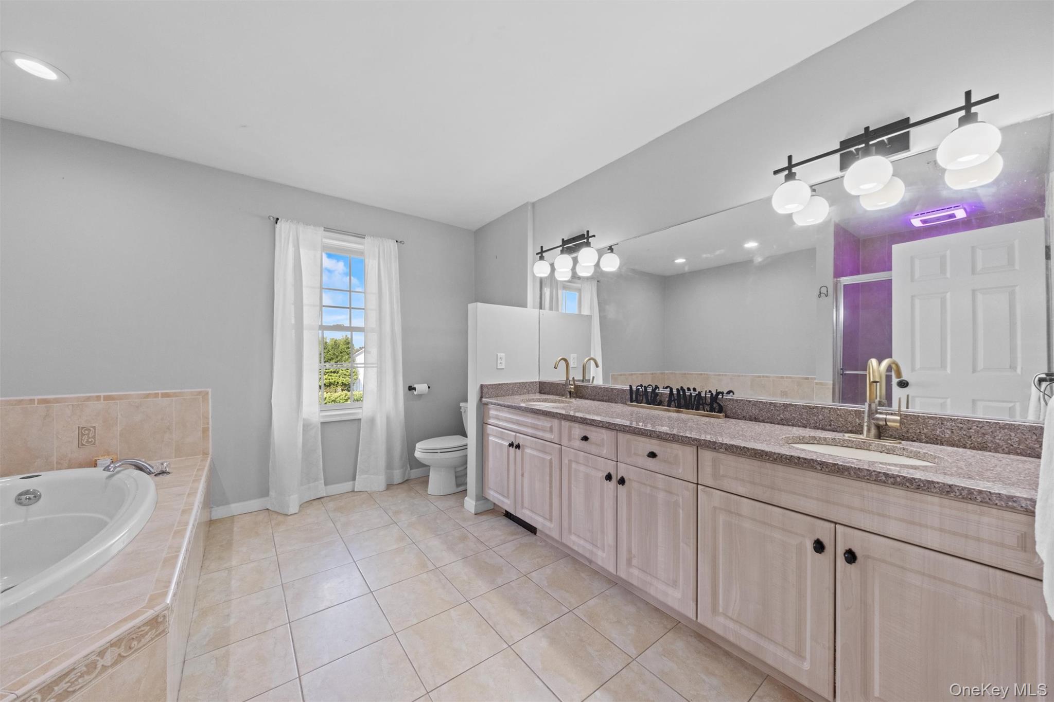 3 Kings Drive, Middletown, NY 10941