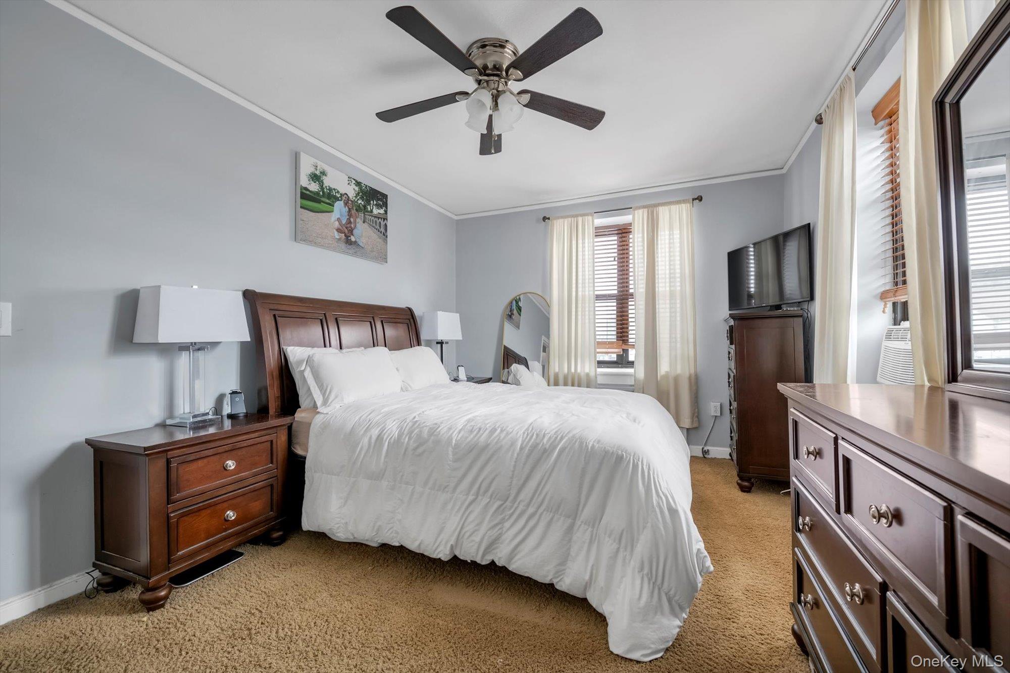 1 Town House Place # Apt 2E, Great Neck, NY 11021