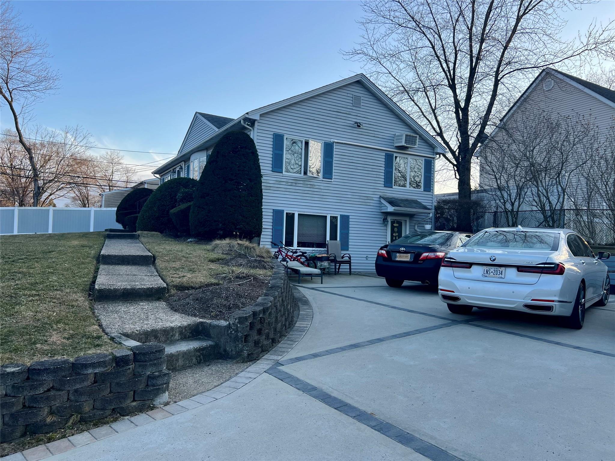60 Holbrook Road, Holbrook, NY 11741