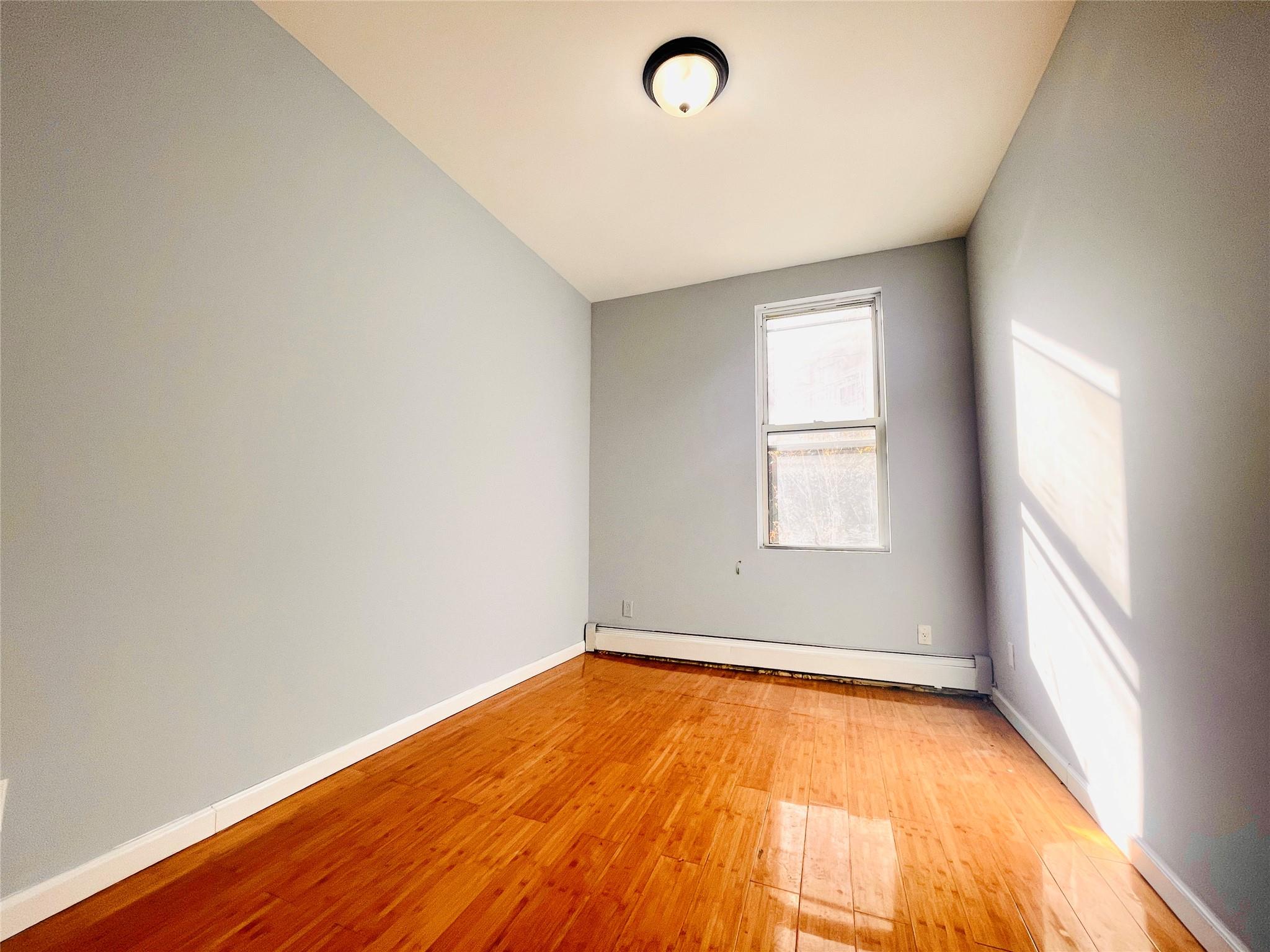 124-12 Metropolitan Avenue # 1R, Kew Gardens, NY 11415