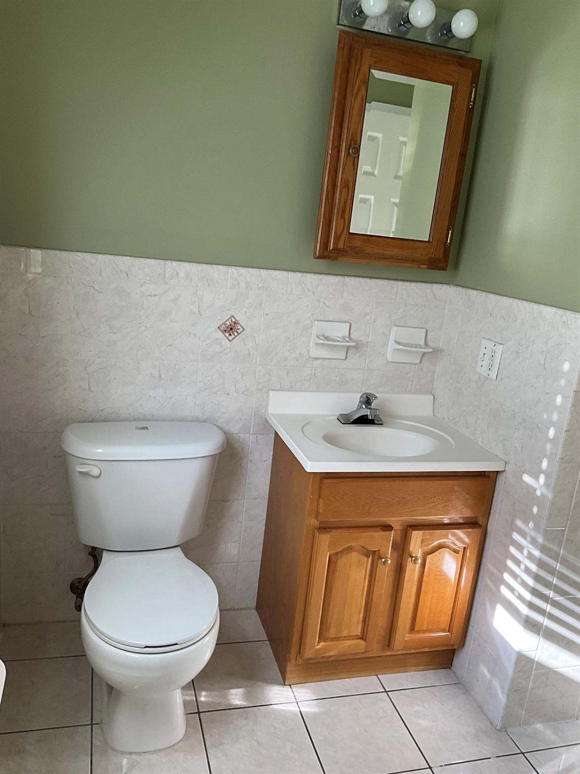 197 Badger Avenue, Other, NJ 07108